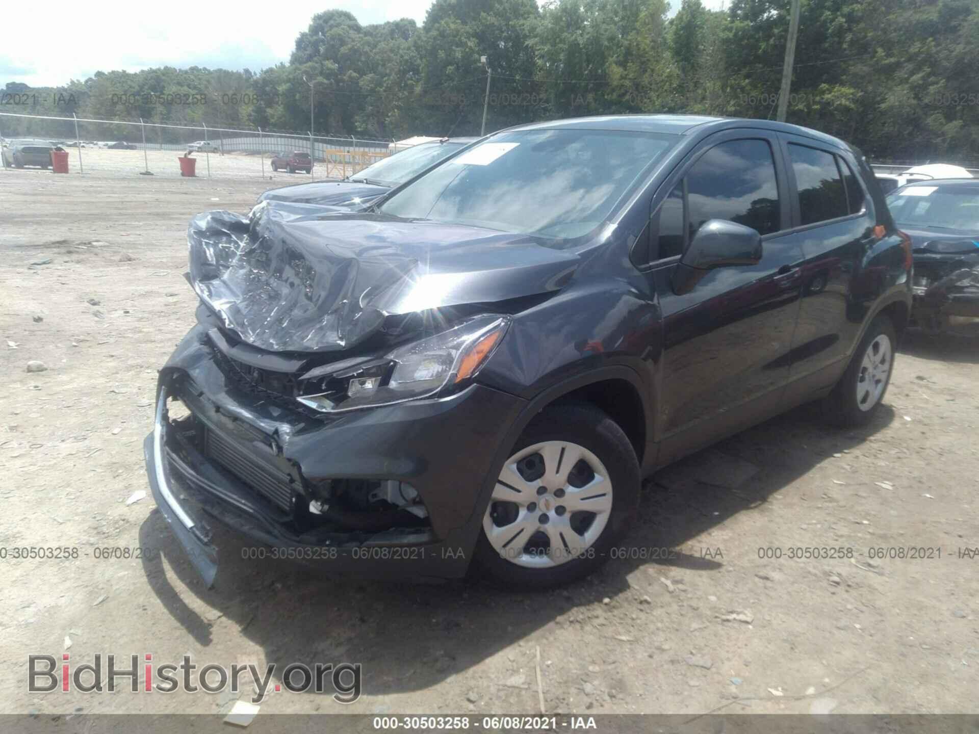 2019 CHEVROLET TRAX - VIN: 3GNCJKSB5KL173370 - Фото 2