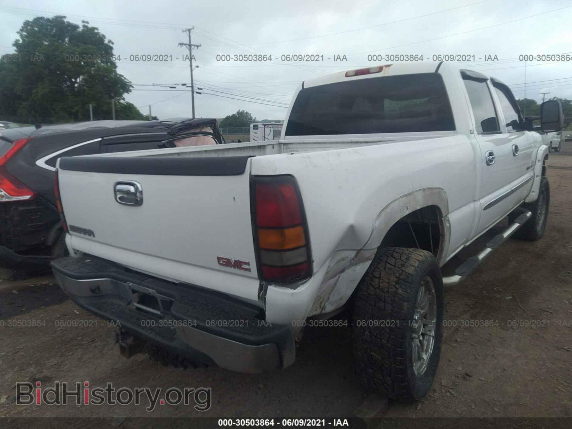 2006 GMC SIERRA 2500HD - VIN: 1GTHK23D16F205677 - Фото 4