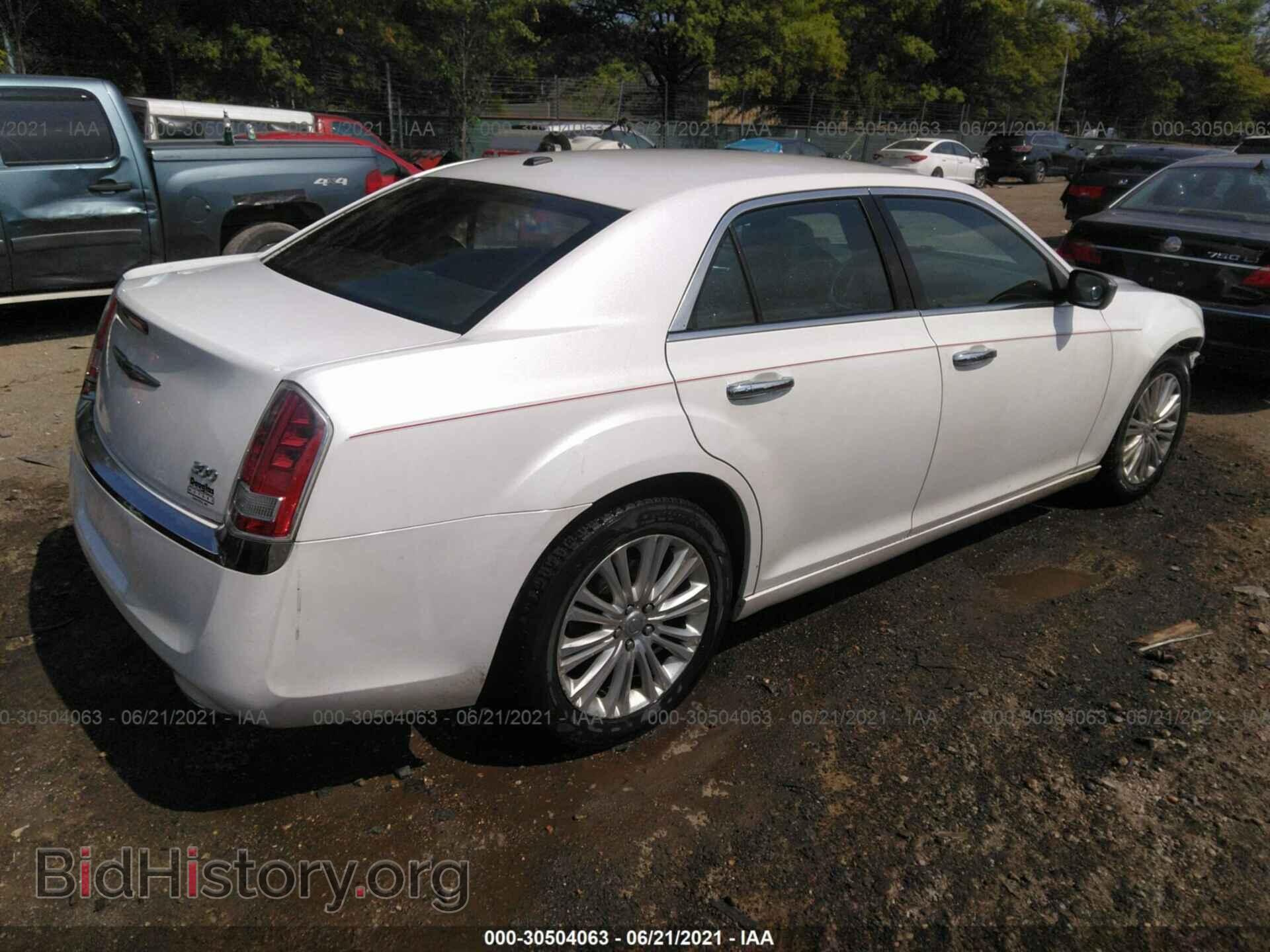 2012 CHRYSLER 300 - VIN: 2C3CCAHG3CH208230 - Photo 4
