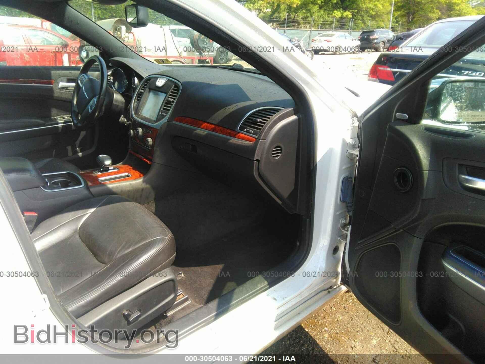 2012 CHRYSLER 300 - VIN: 2C3CCAHG3CH208230 - Photo 5