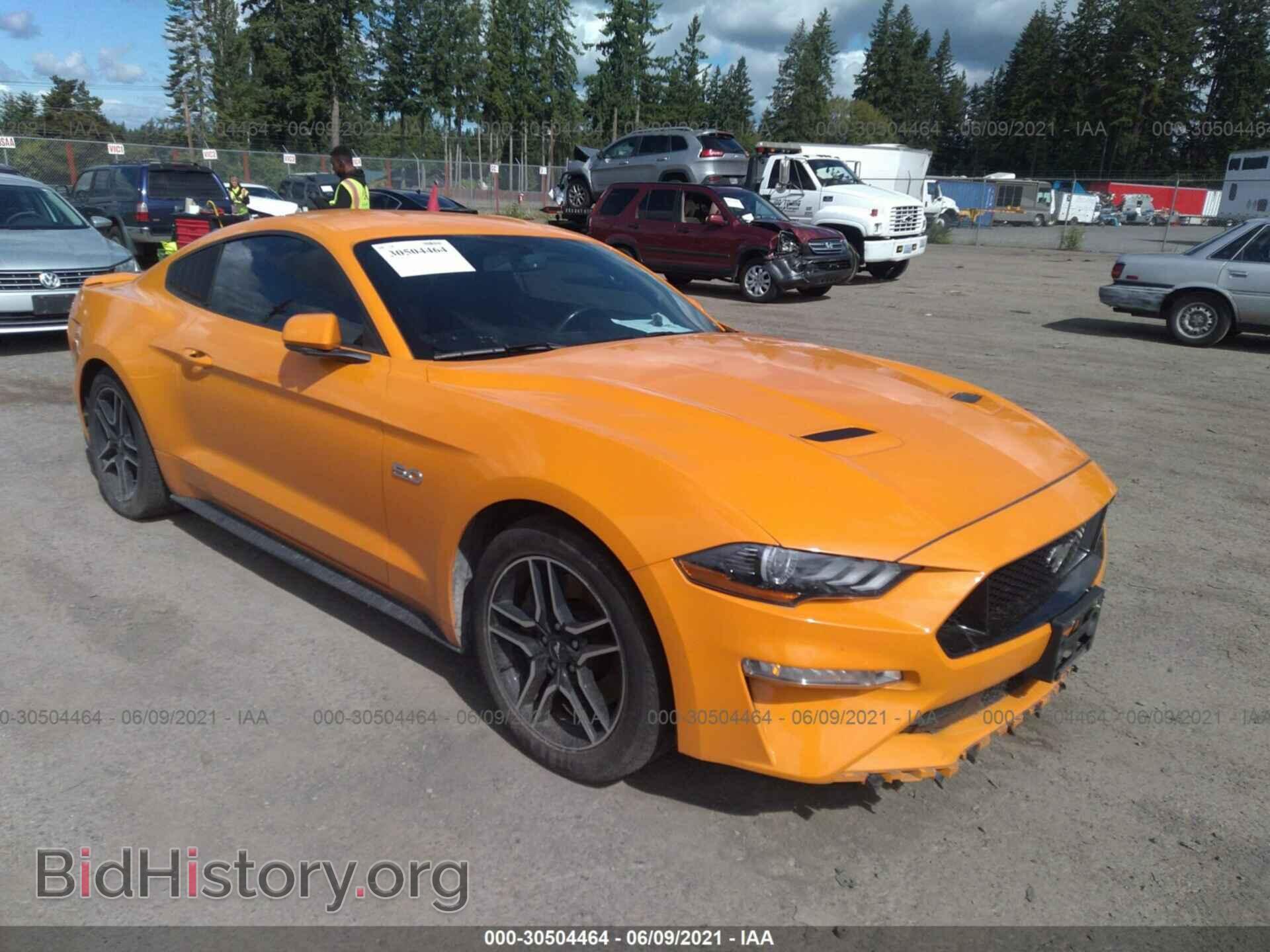 Photo 1FA6P8CF4J5123895 - FORD MUSTANG 2018