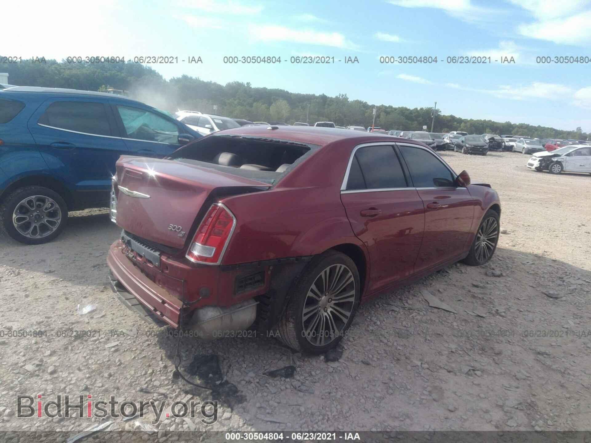 2012 CHRYSLER 300 - VIN: 2C3CCABG3CH313102 - Фото 4