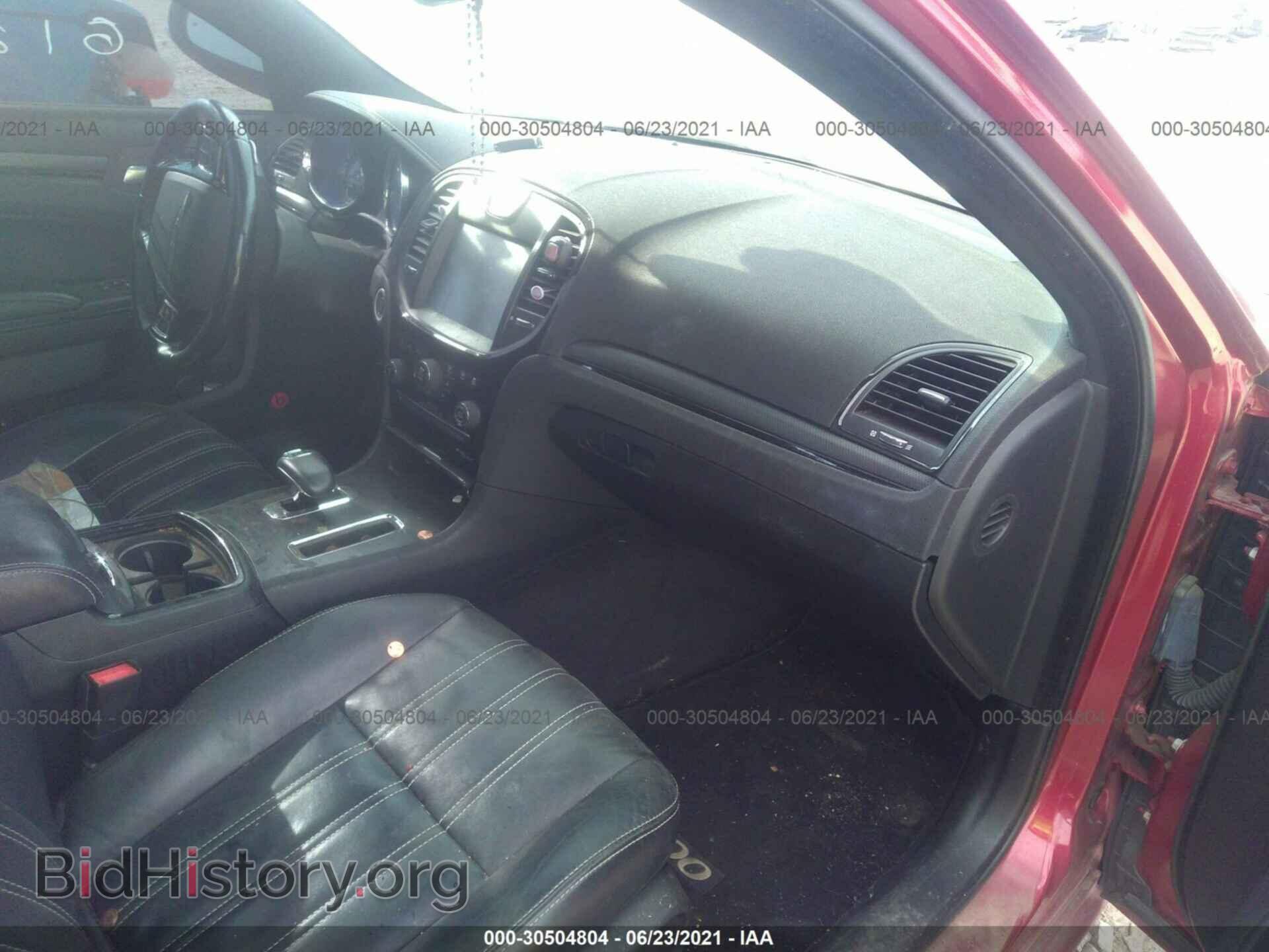 2012 CHRYSLER 300 - VIN: 2C3CCABG3CH313102 - Фото 5