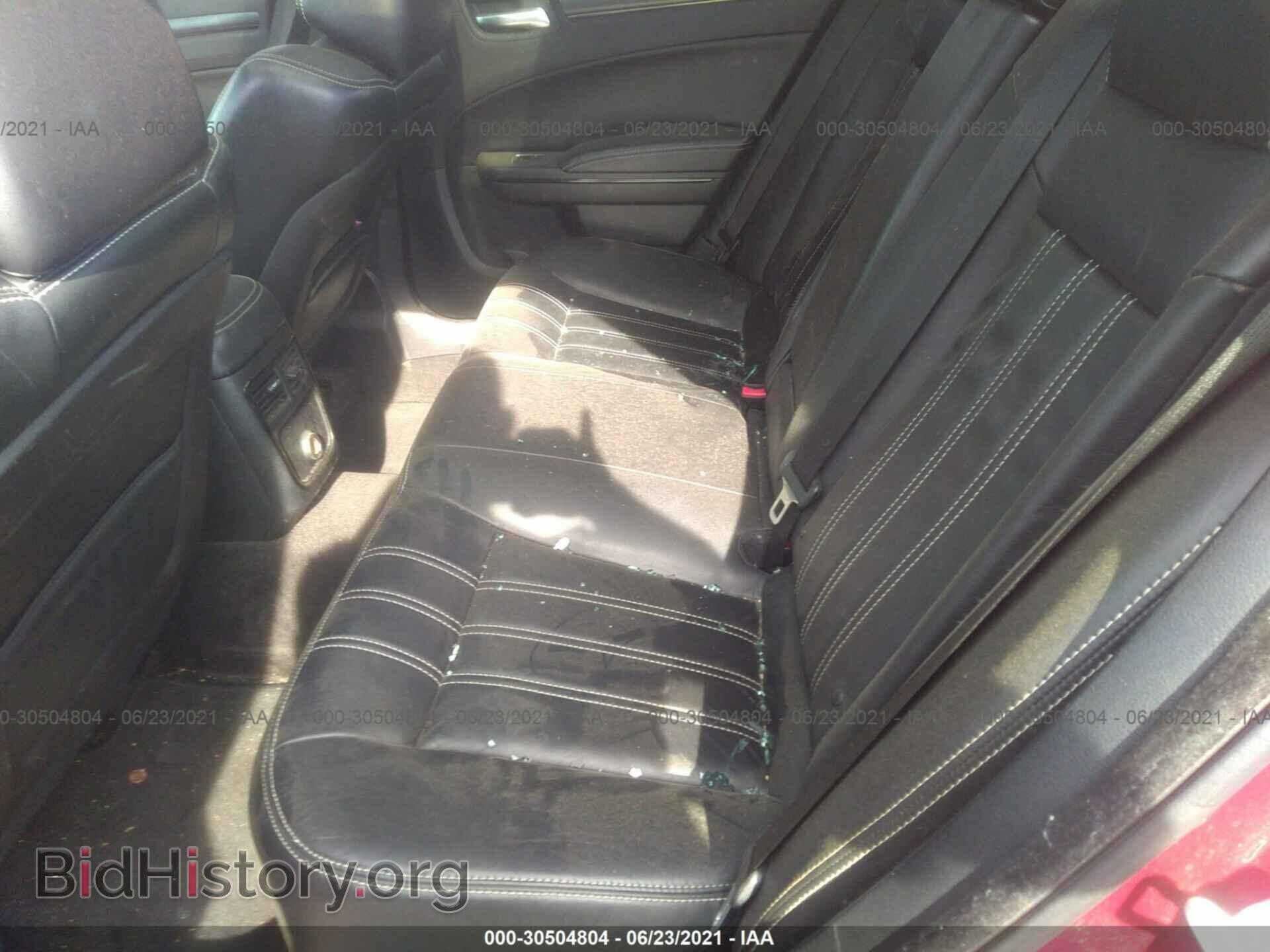 2012 CHRYSLER 300 - VIN: 2C3CCABG3CH313102 - Фото 8