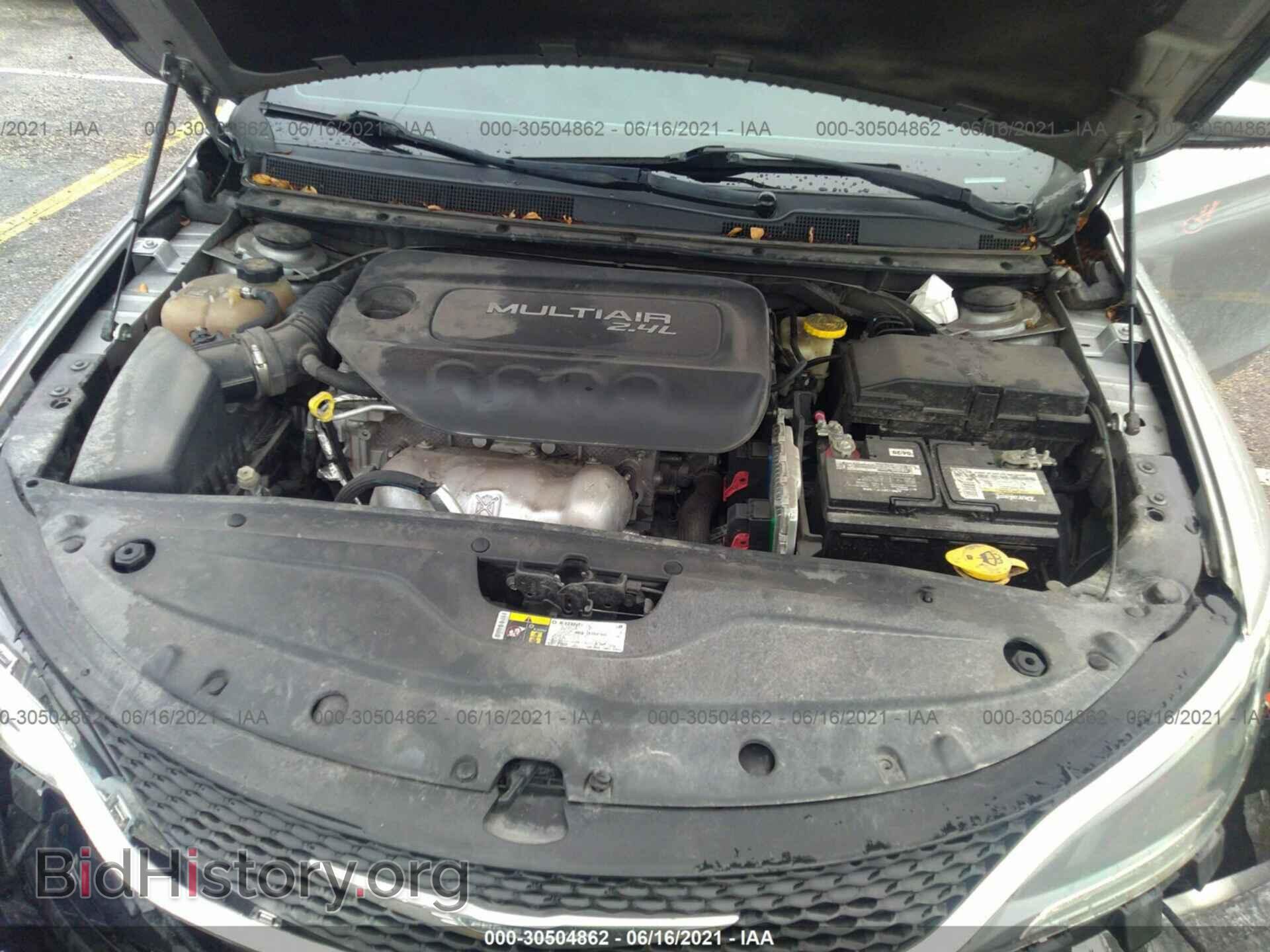 2016 CHRYSLER 200 - VIN: 1C3CCCAB8GN140711 - Фото 10