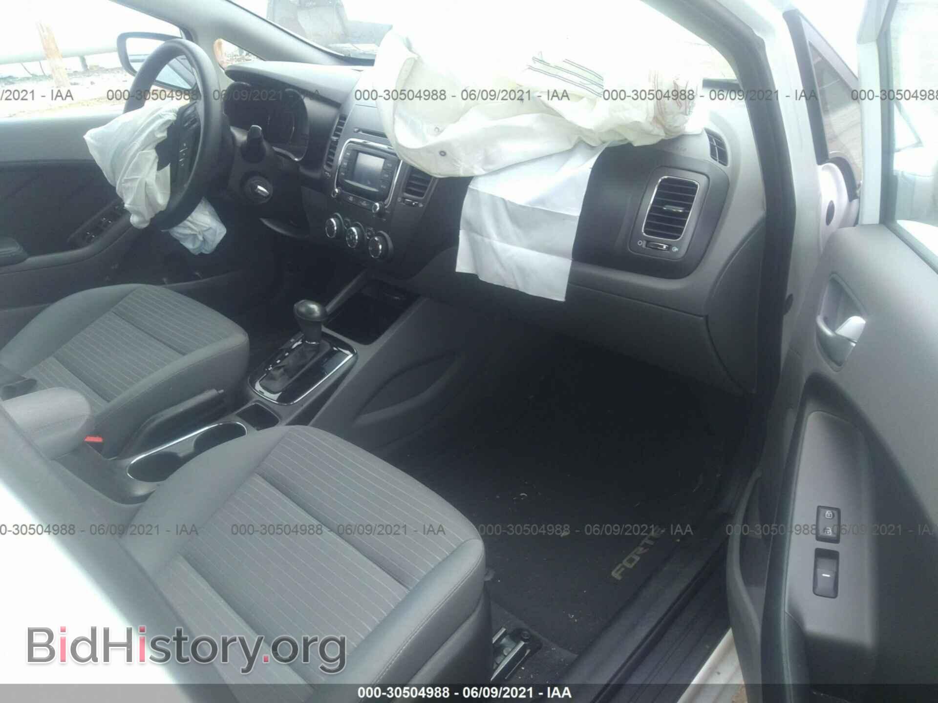 2017 KIA FORTE - VIN: 3KPFL4A71HE060120 - Фото 5