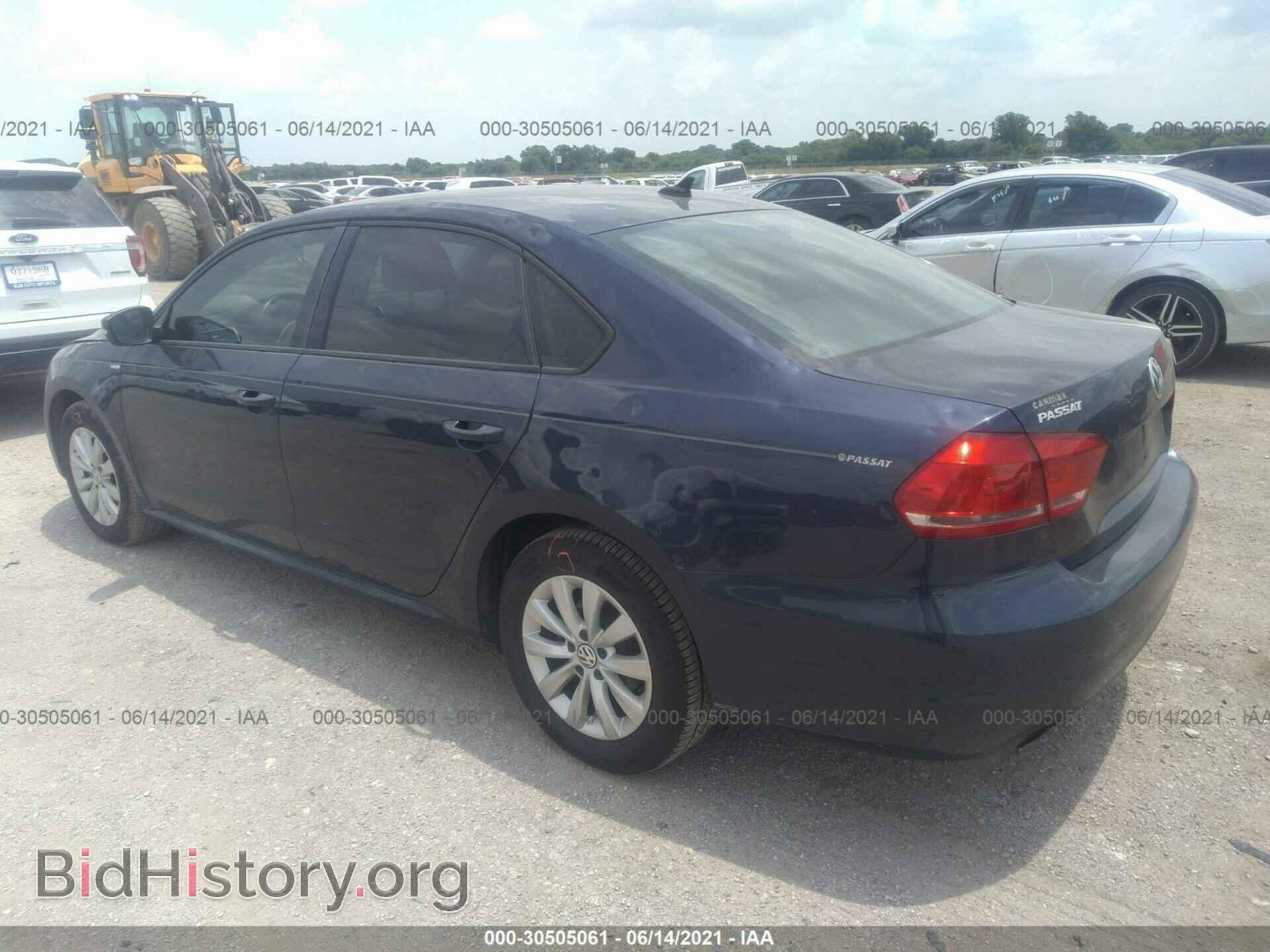 2015 VOLKSWAGEN PASSAT - VIN: 1VWAS7A30FC002996 - Фото 3