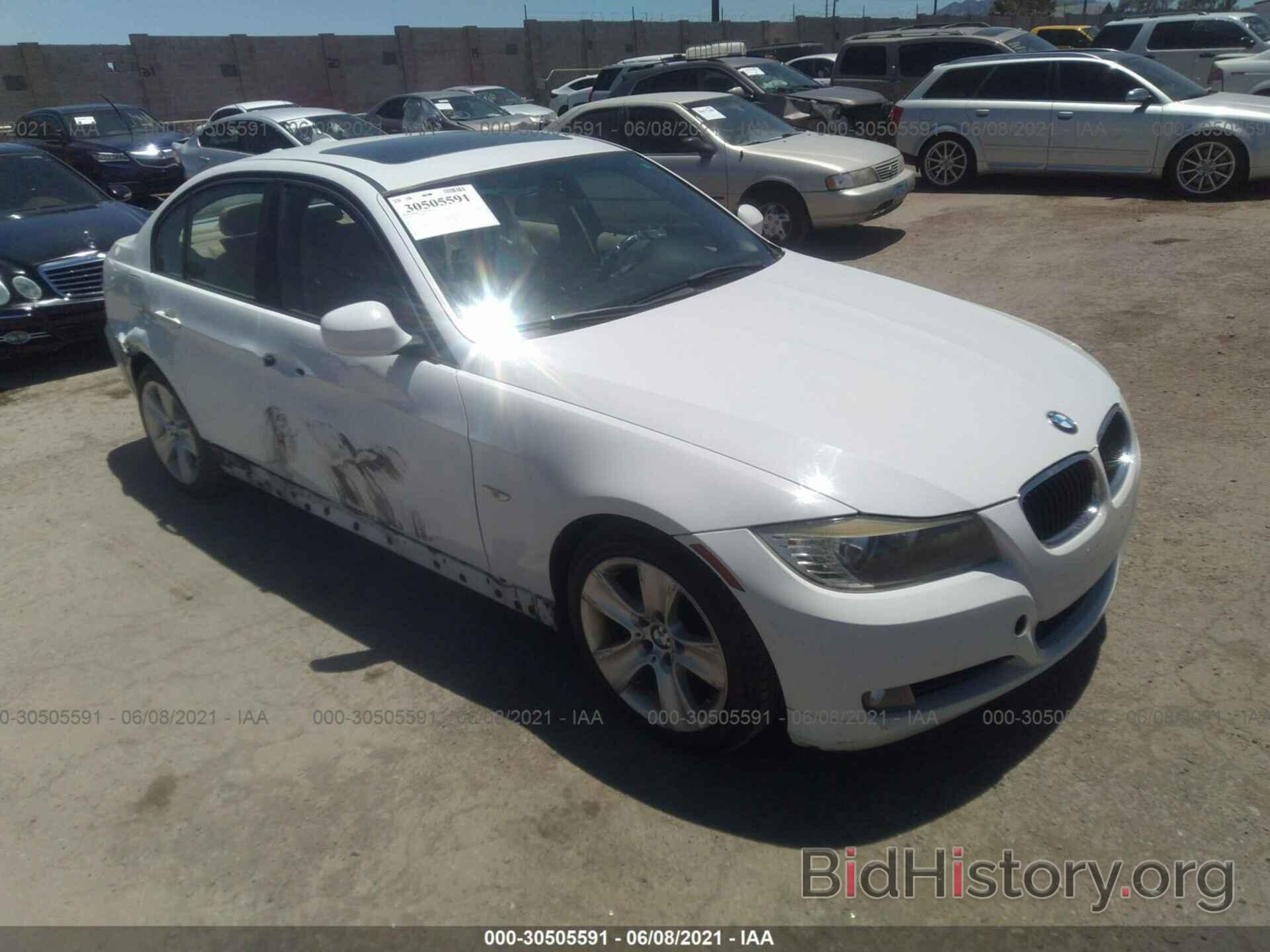 Фотография WBAPH5G56ANM70315 - BMW 3 SERIES 2010