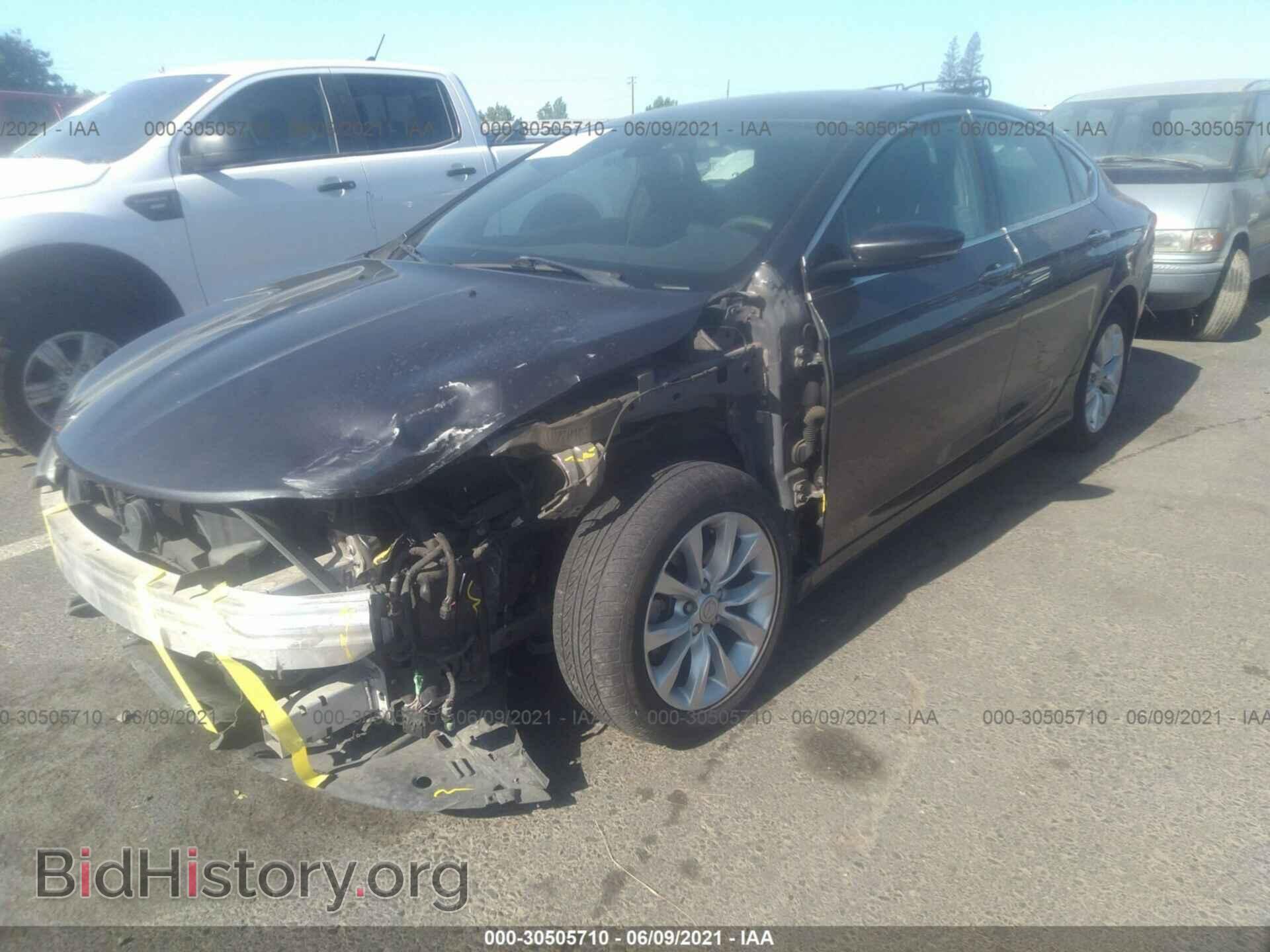 2015 CHRYSLER 200 - VIN: 1C3CCCCB1FN634310 - Photo 2