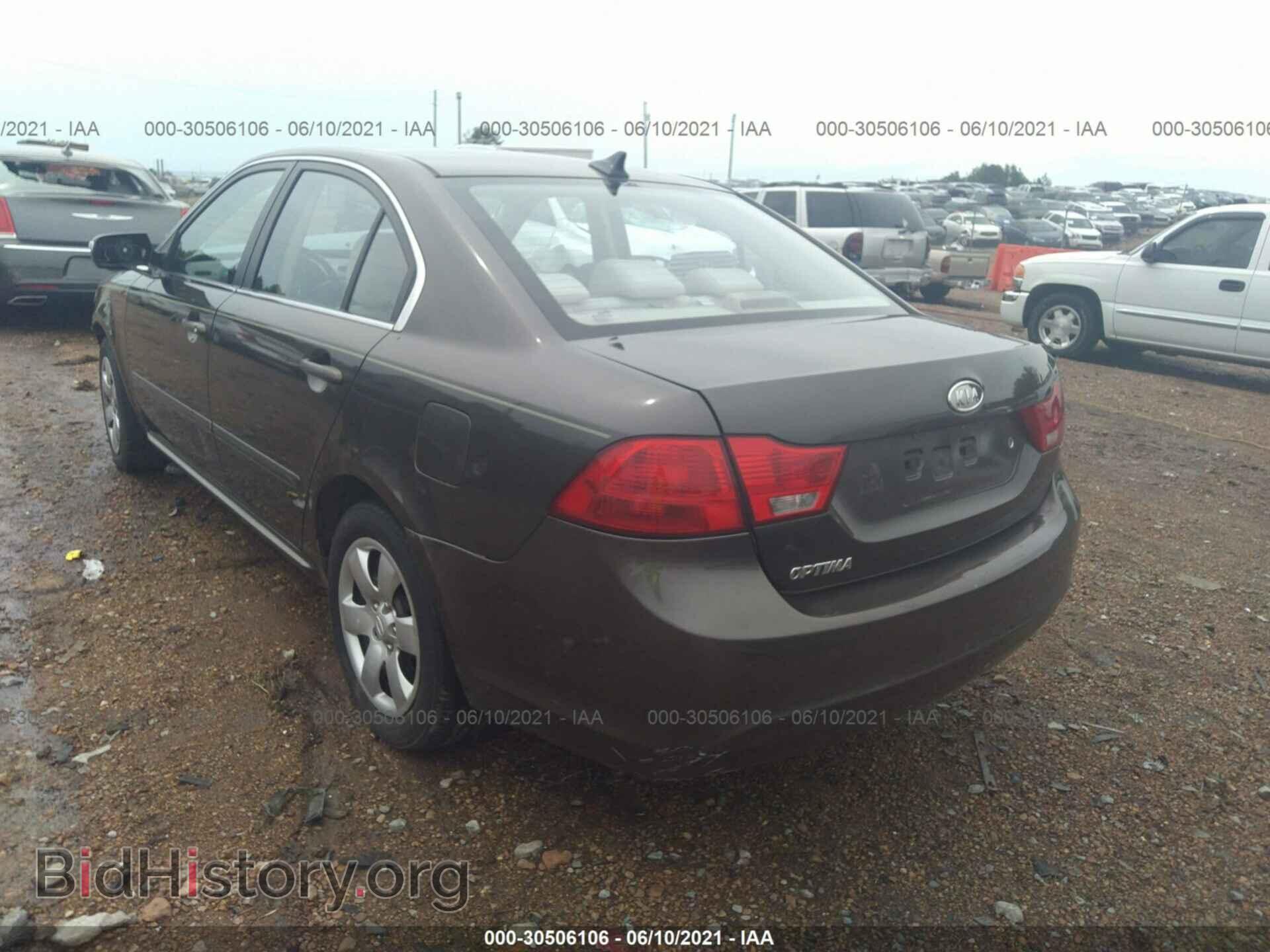 2010 KIA OPTIMA - VIN: KNAGG4A88A5378588 - Фото 3