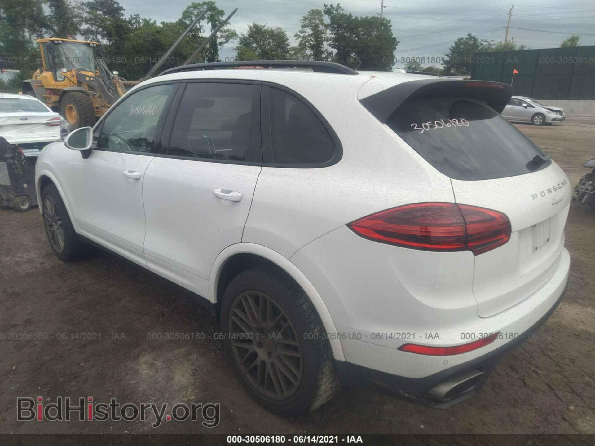 2017 PORSCHE CAYENNE - VIN: WP1AA2A20HKA81495 - Фото 3