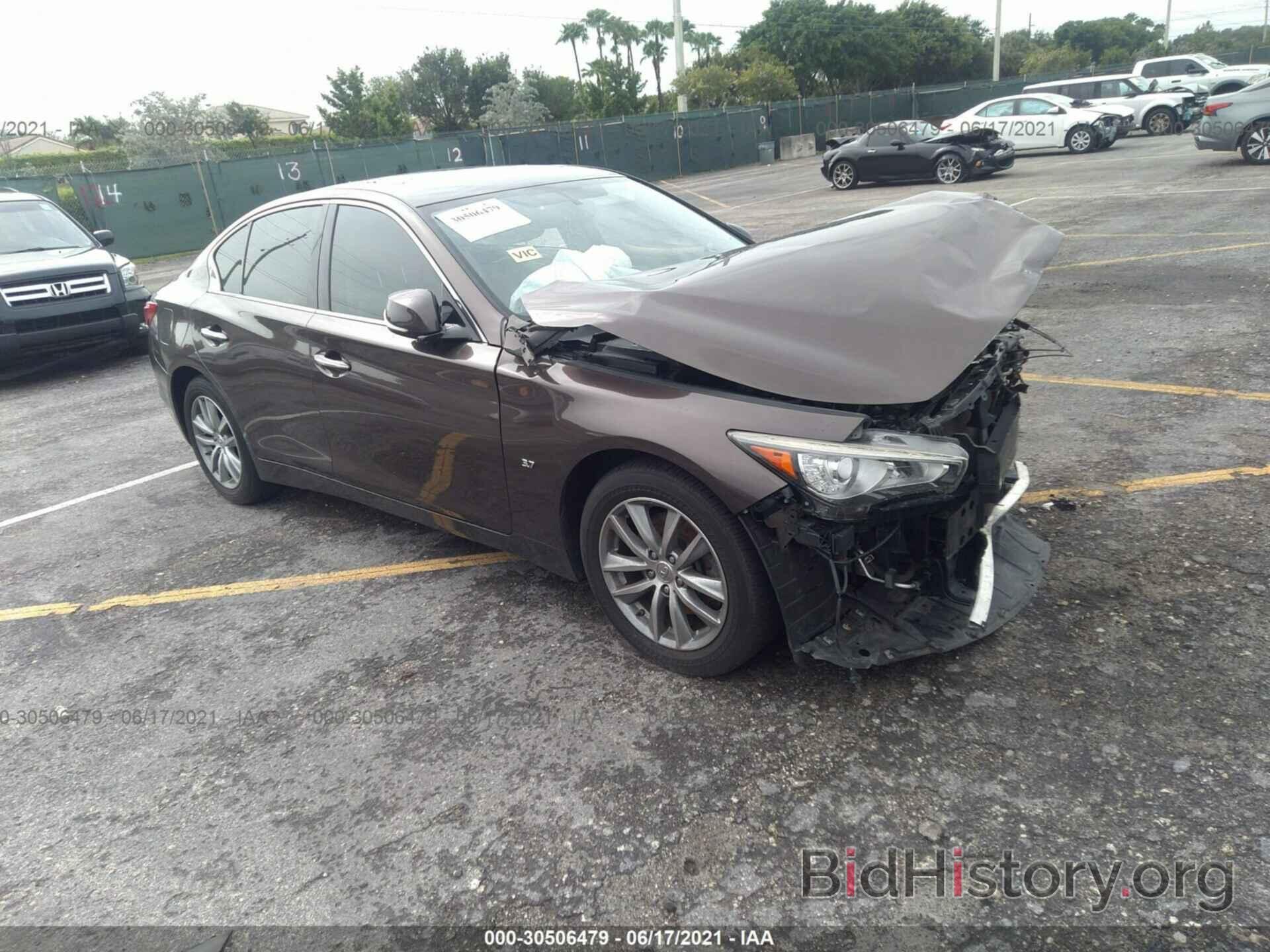 Photo JN1BV7AR2FM411940 - INFINITI Q50 2015