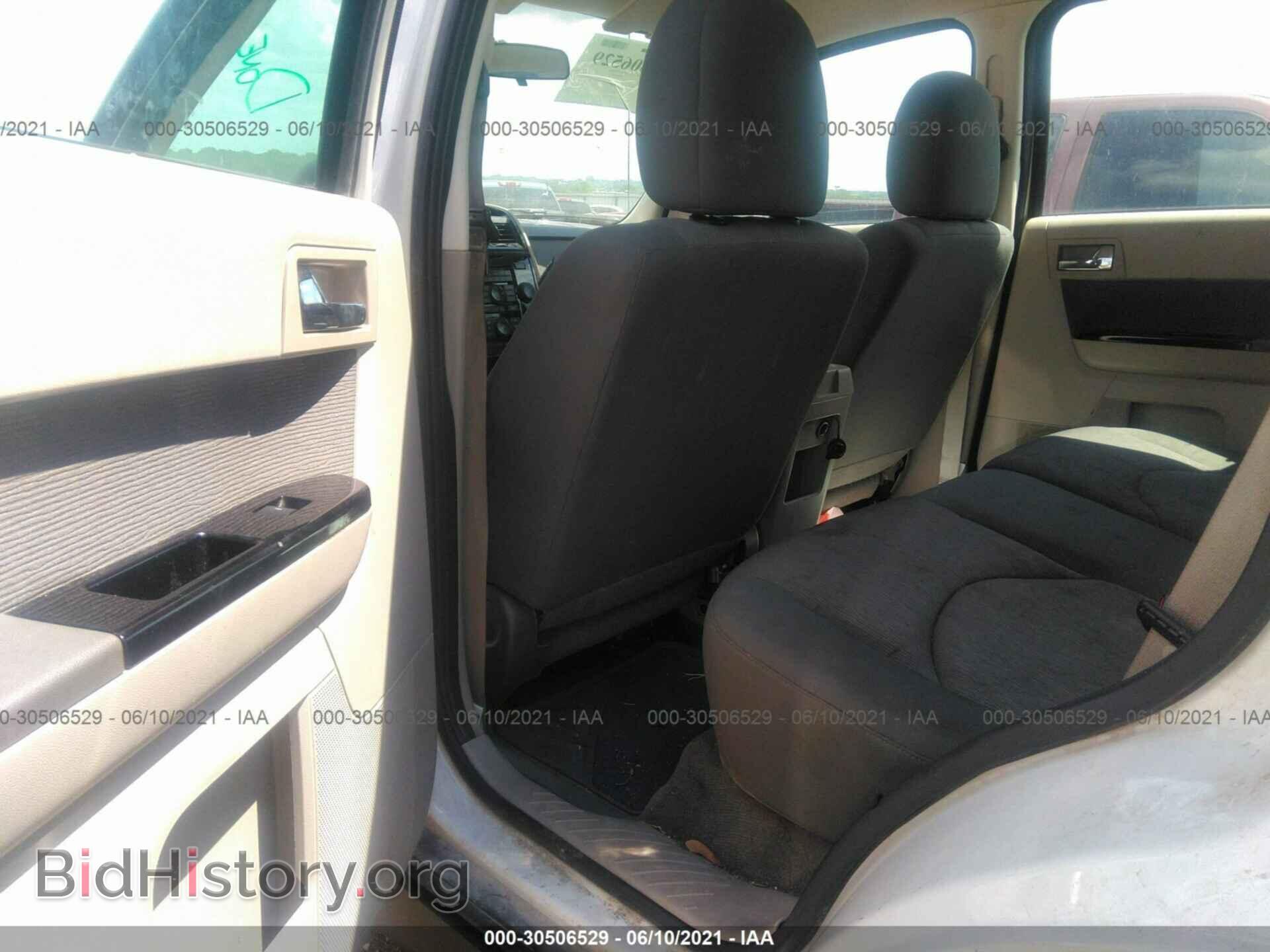 2011 MAZDA TRIBUTE - VIN: 4F2CY0C73BKM04268 - Фото 8