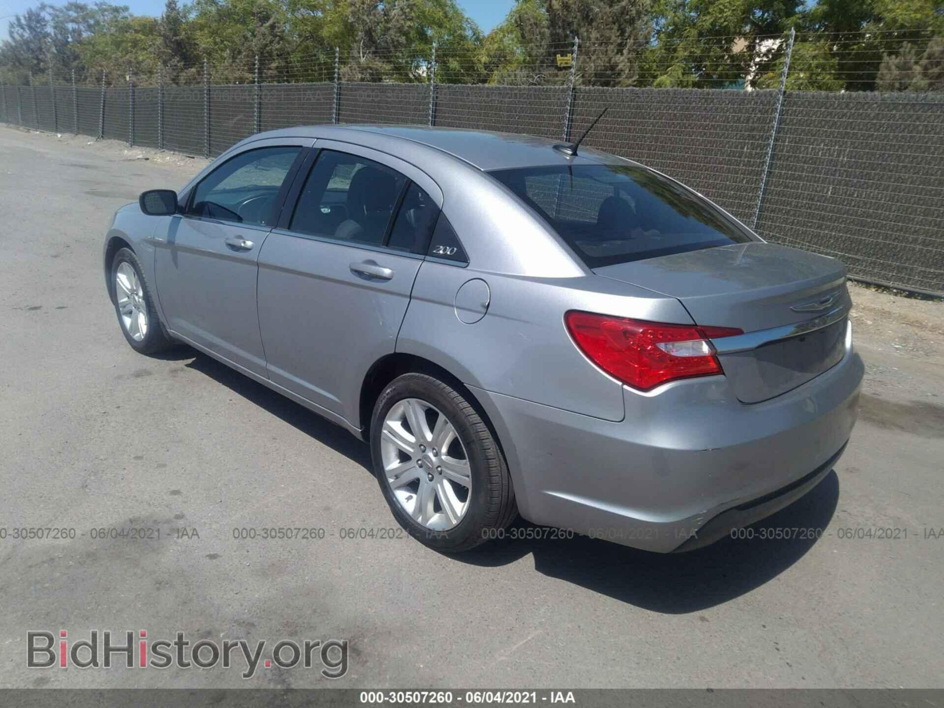2013 CHRYSLER 200 - VIN: 1C3CCBAB3DN715108 - Фото 3