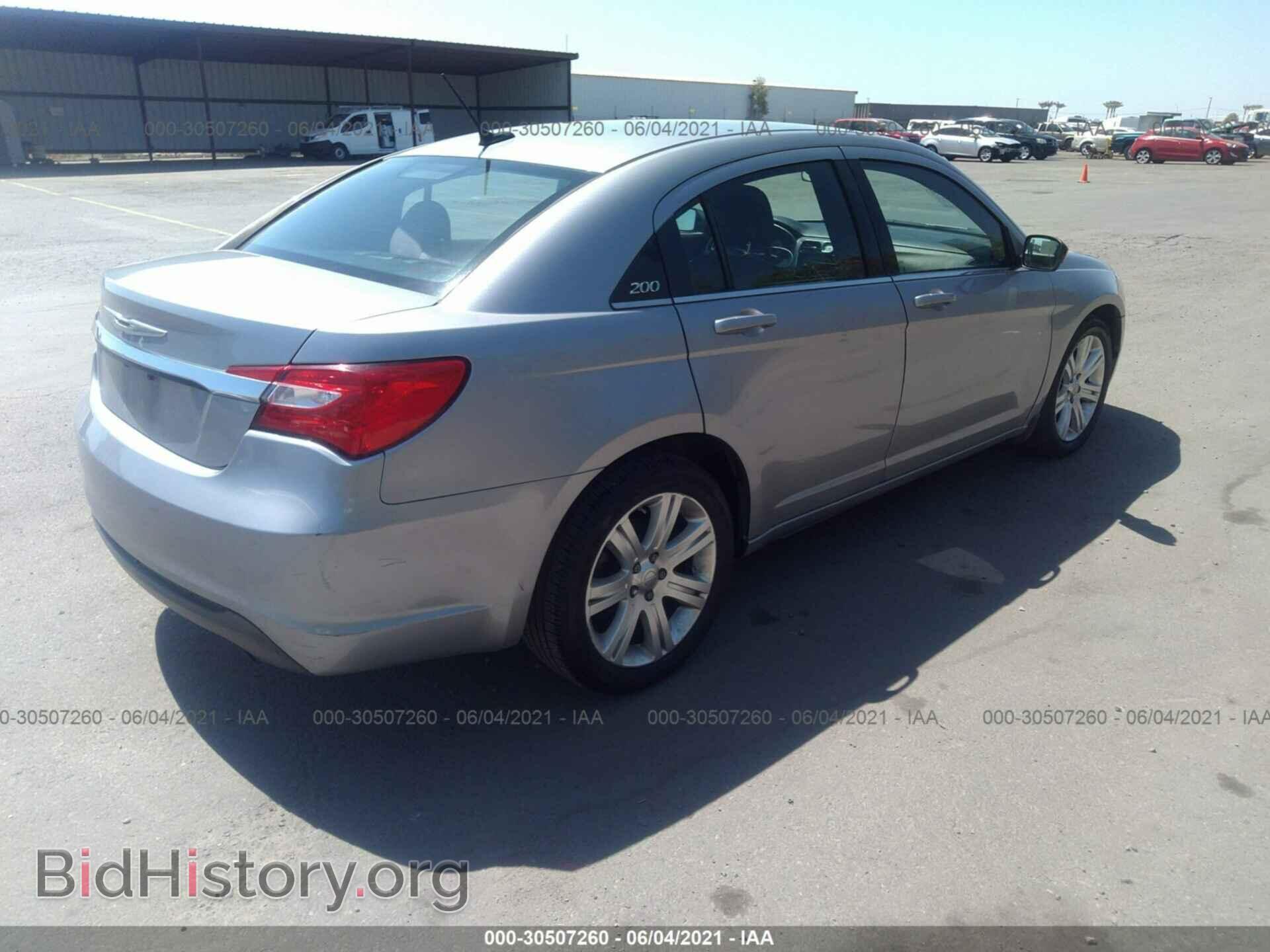 2013 CHRYSLER 200 - VIN: 1C3CCBAB3DN715108 - Фото 4