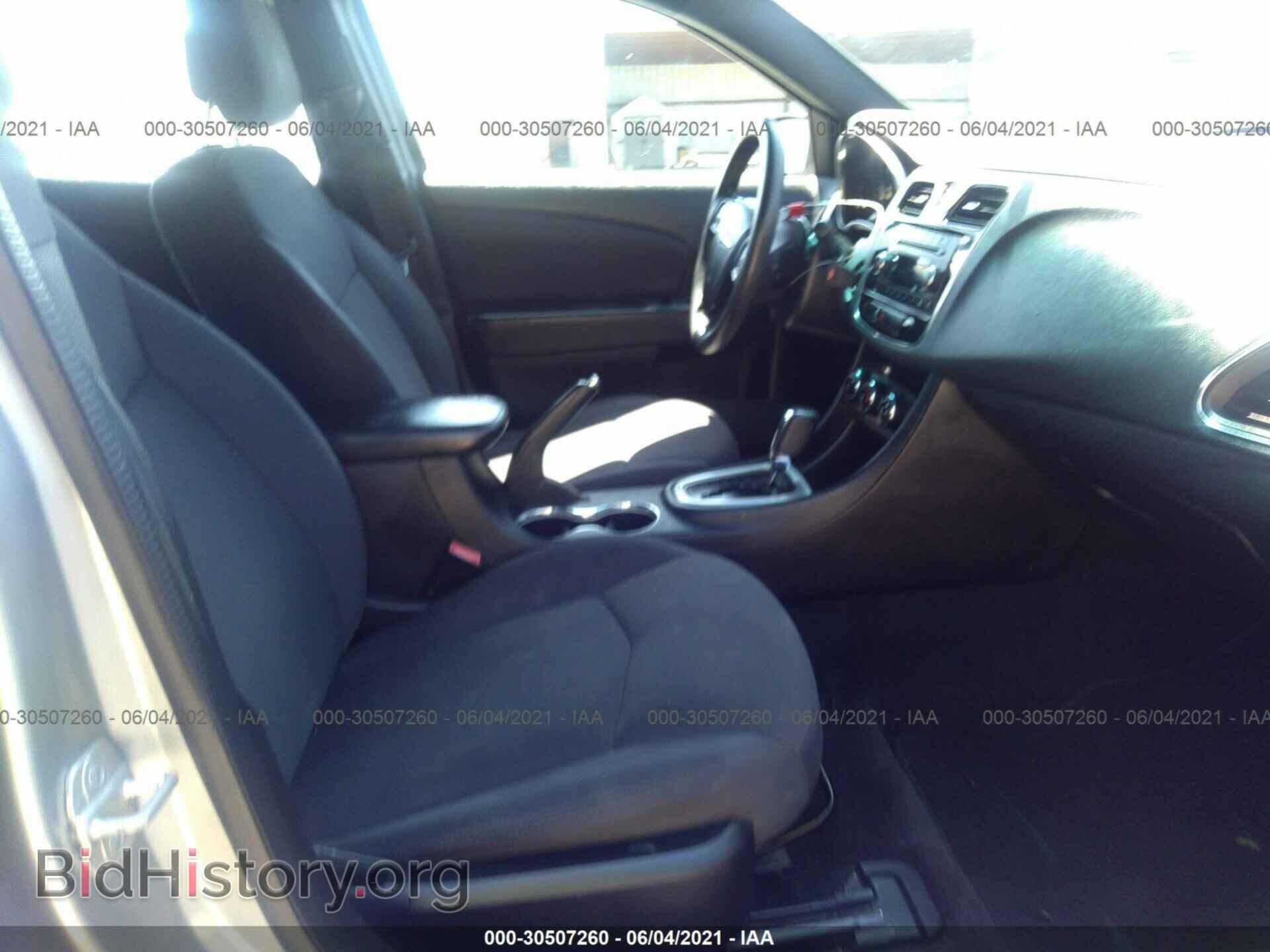 2013 CHRYSLER 200 - VIN: 1C3CCBAB3DN715108 - Фото 5
