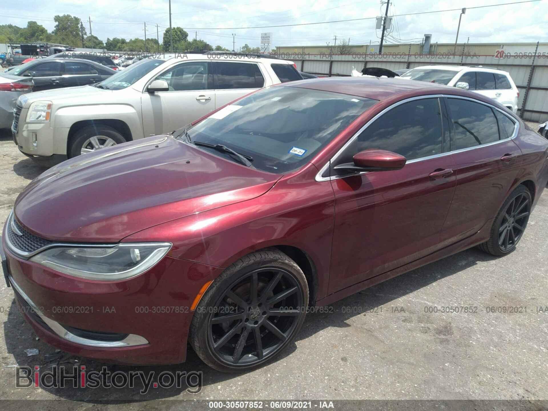 2016 CHRYSLER 200 - VIN: 1C3CCCAB1GN160637 - Фото 2