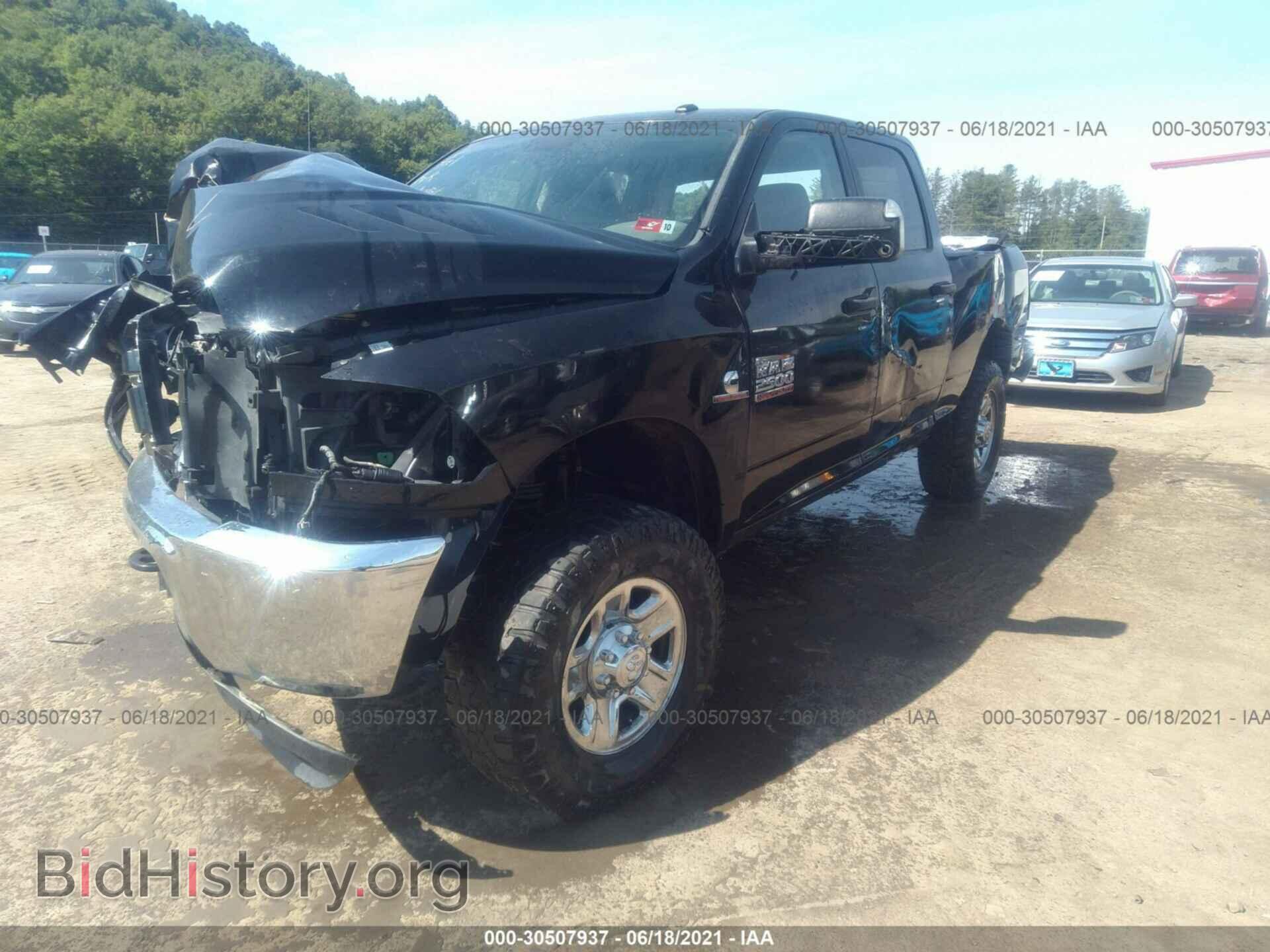 2014 RAM 2500 - VIN: 3C6UR5CL2EG280489 - Фото 2