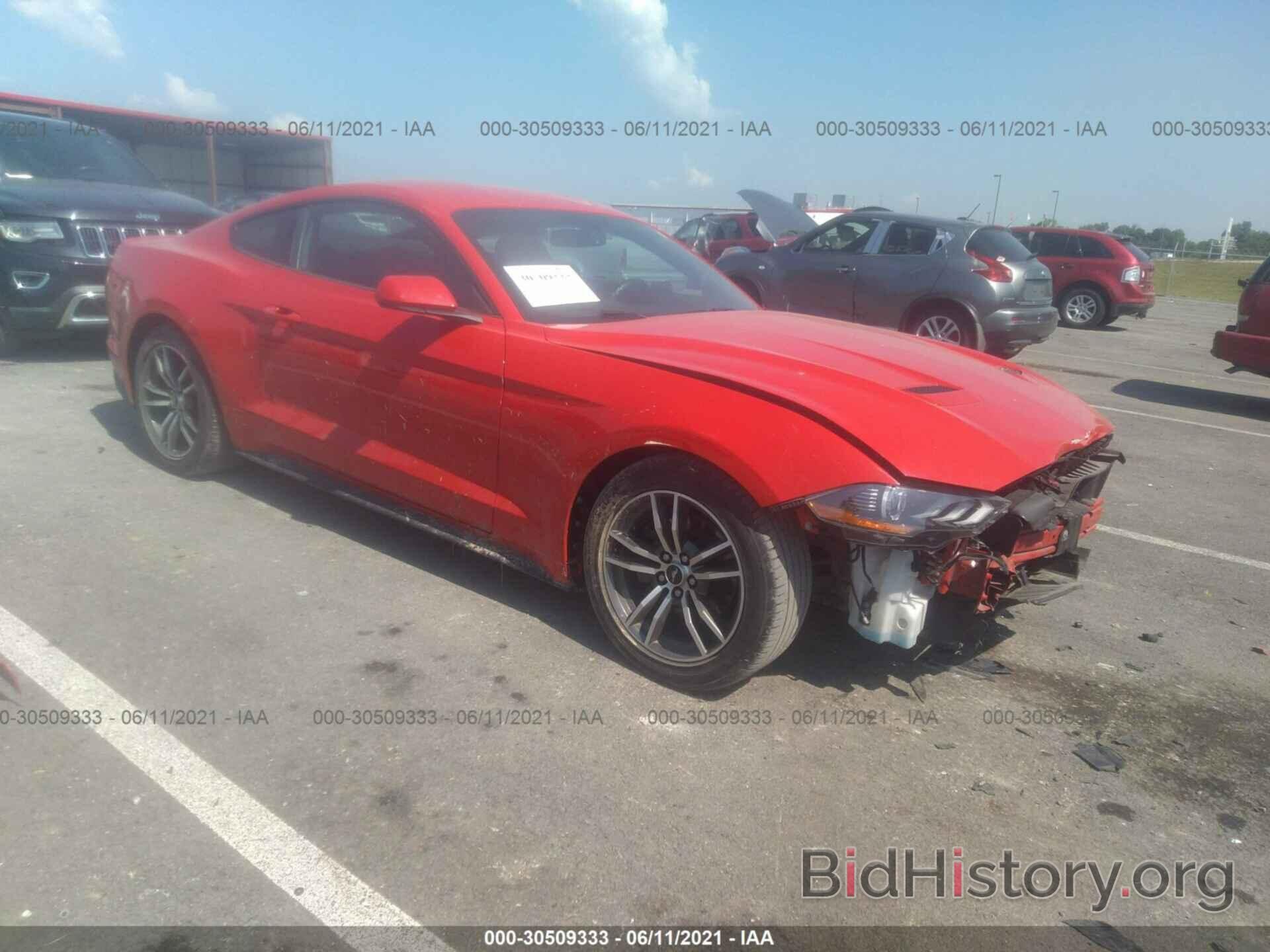 Photo 1FA6P8TH9J5180613 - FORD MUSTANG 2018