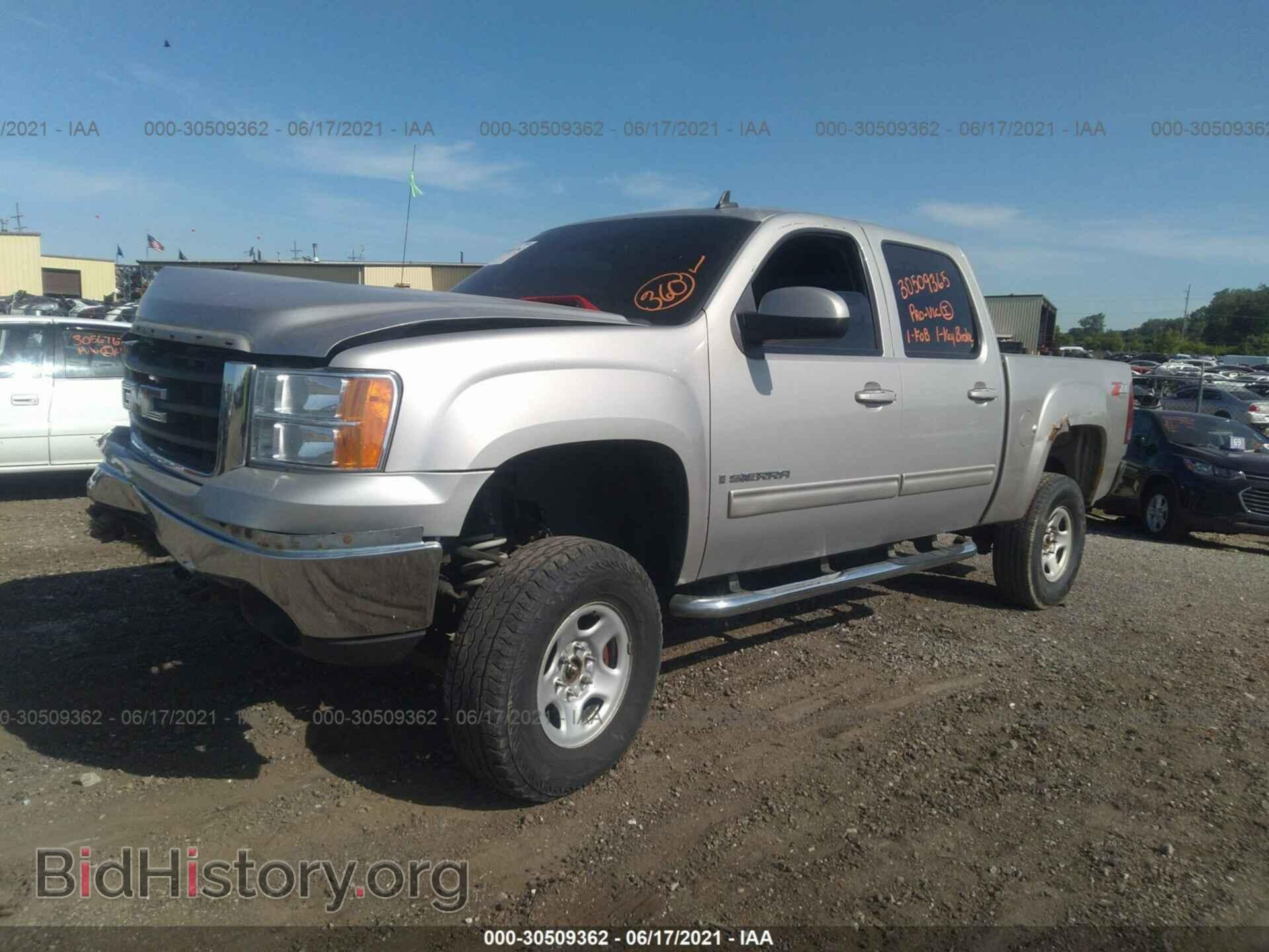 2007 GMC SIERRA 1500 - VIN: 2GTEK13M671558048 - Фото 2