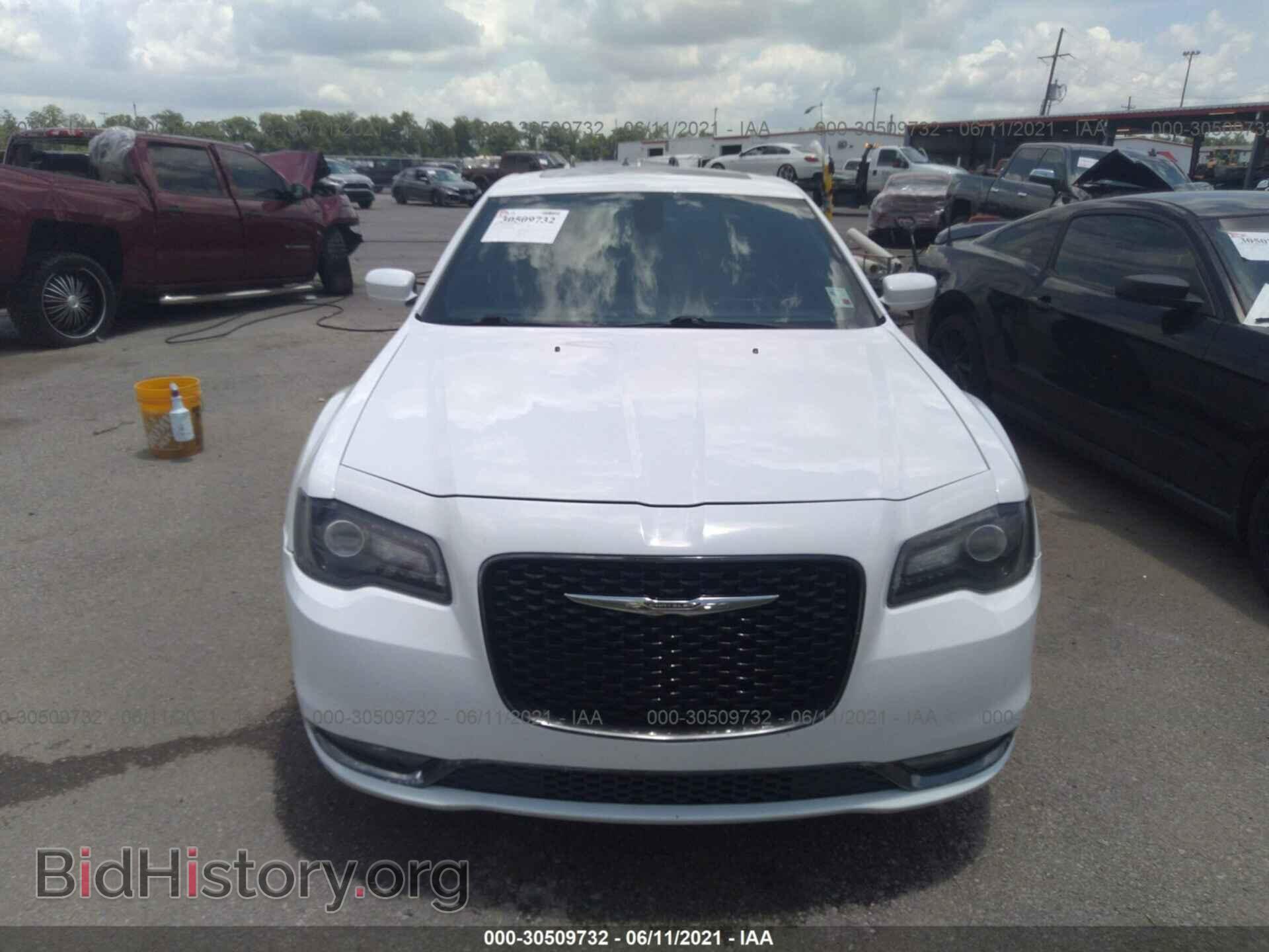 2015 CHRYSLER 300 - VIN: 2C3CCABGXFH845838 - Photo 6