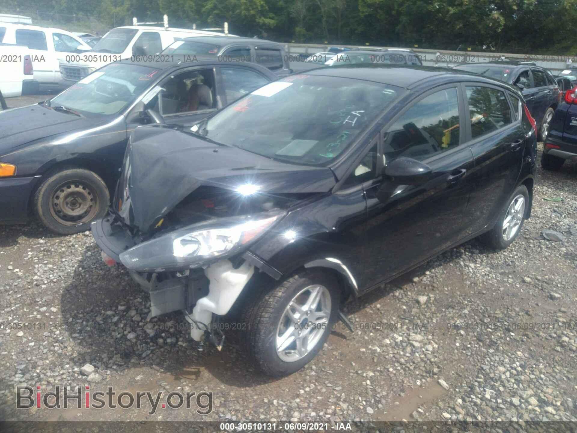 2018 FORD FIESTA - VIN: 3FADP4EJ8JM134295 - Фото 2