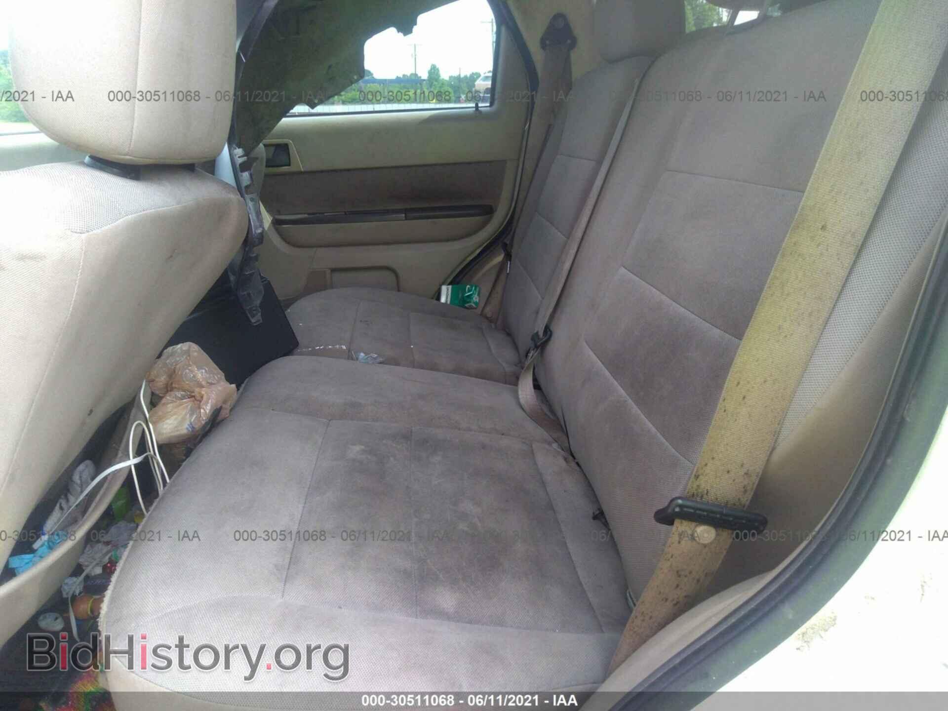 2011 FORD ESCAPE - VIN: 1FMCU0D70BKB19128 - Фото 8