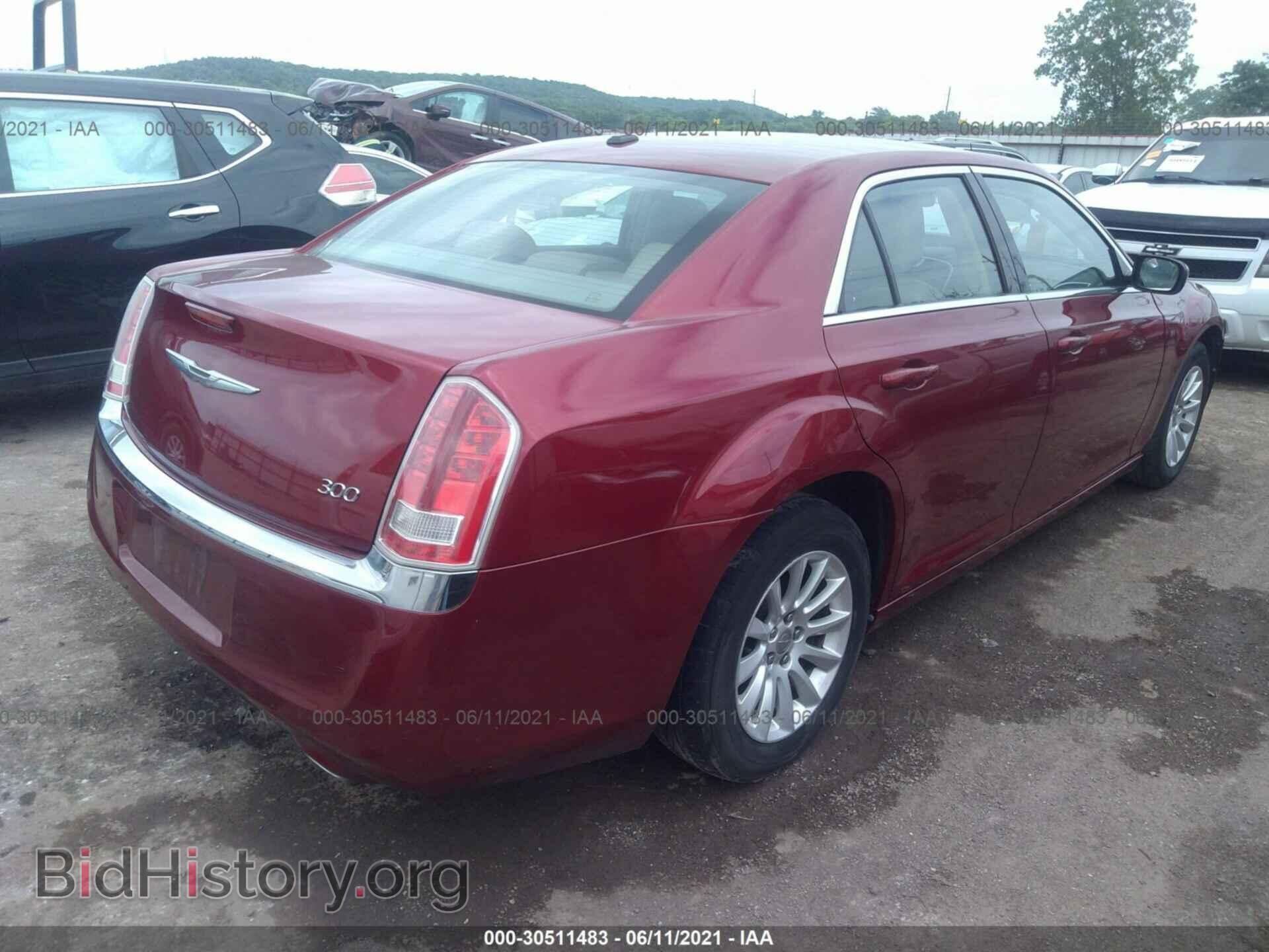 2013 CHRYSLER 300 - VIN: 2C3CCAAG3DH558646 - Фото 4