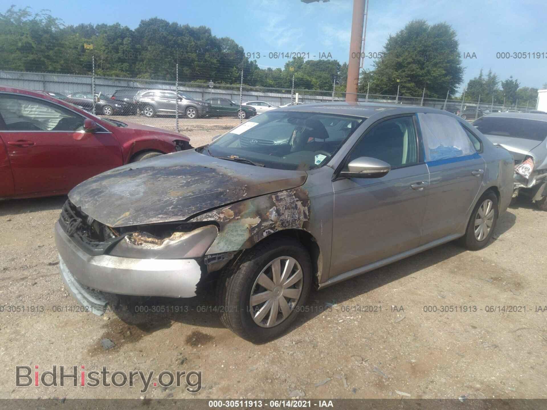 2012 VOLKSWAGEN PASSAT - VIN: 1VWAP7A36CC019637 - Фото 2