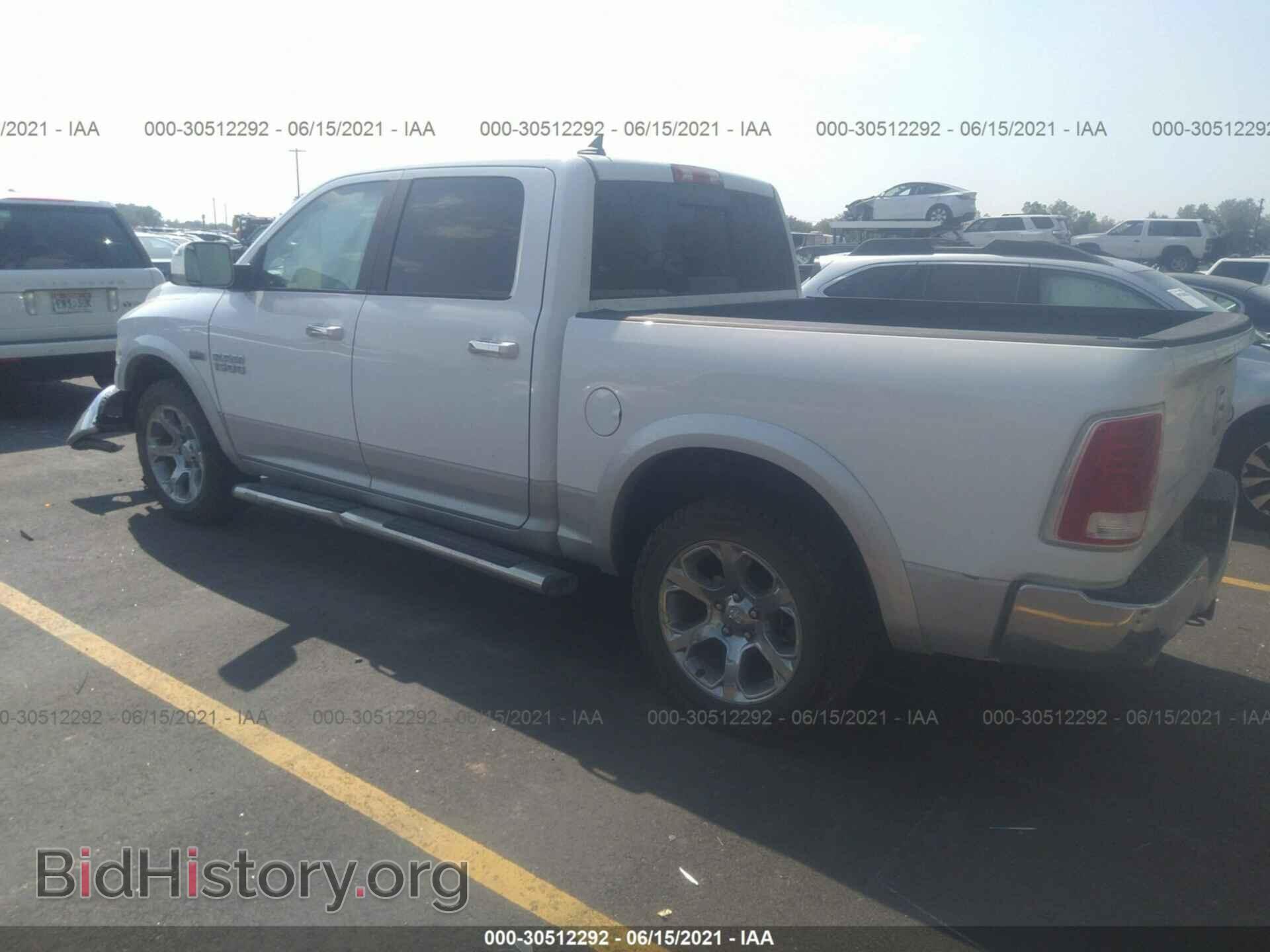 2016 RAM 1500 - VIN: 1C6RR7NT0GS178389 - Фото 3