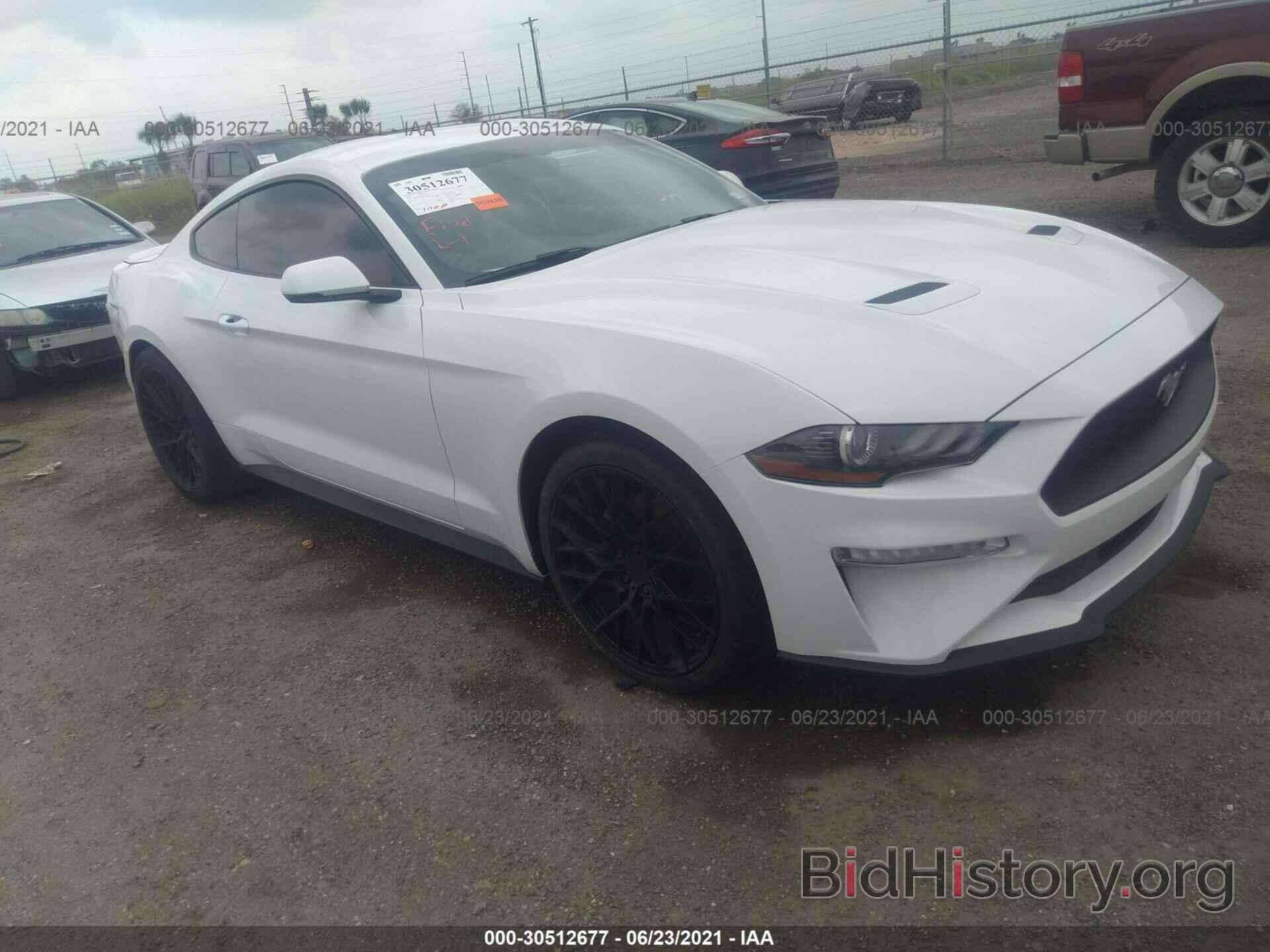 Photo 1FA6P8TH8J5168159 - FORD MUSTANG 2018