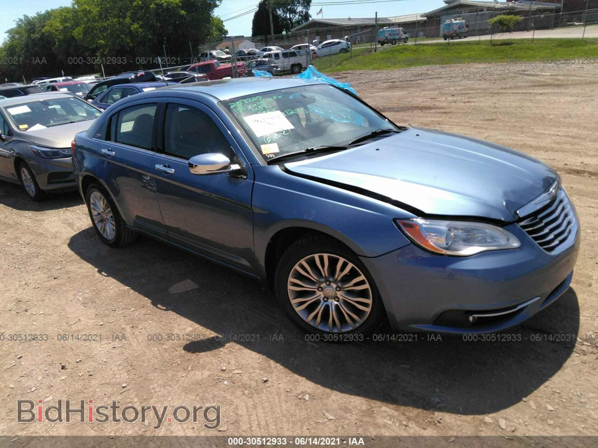 Photo 1C3BC2FB8BN581245 - CHRYSLER 200 2011