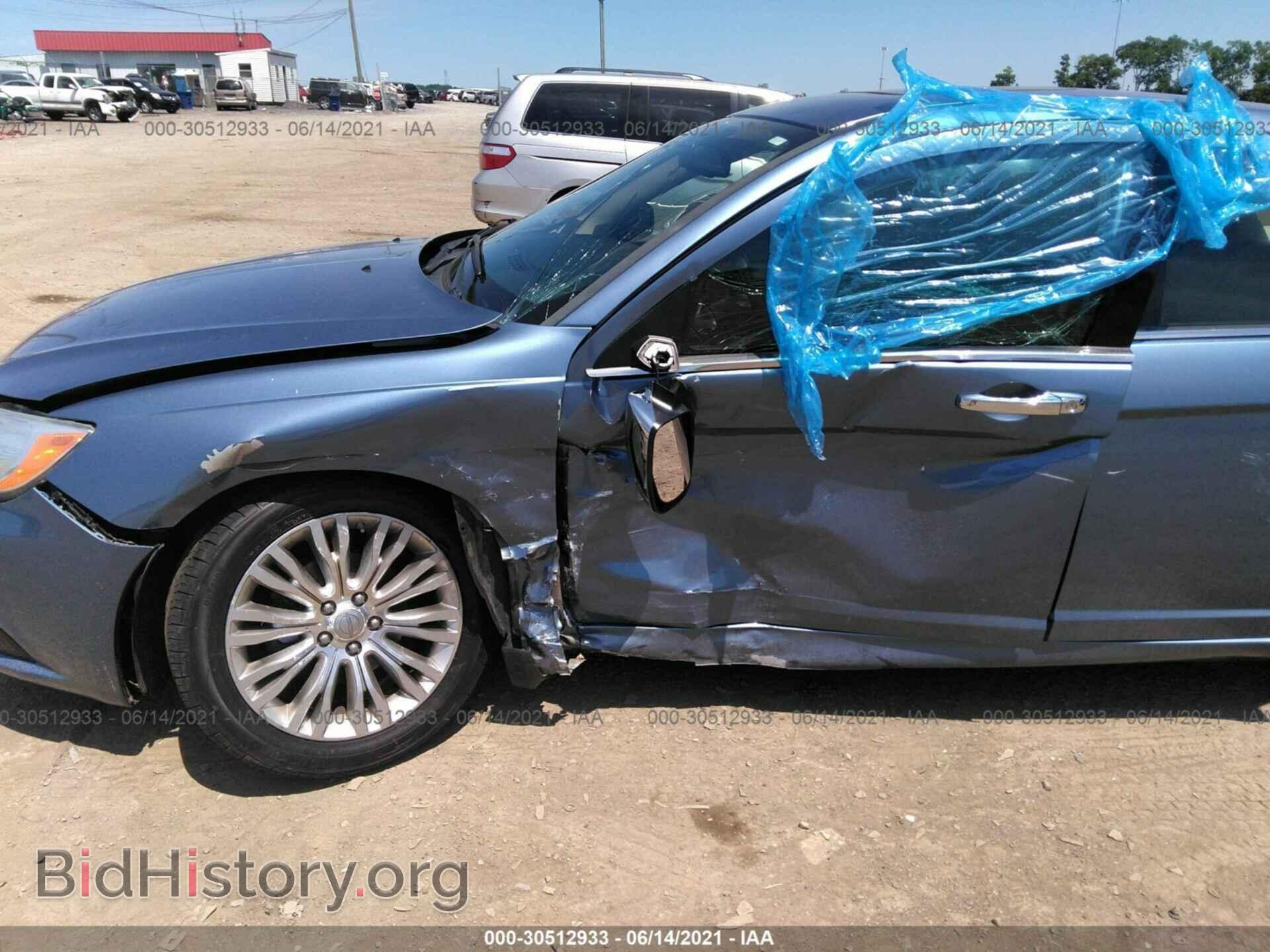2011 CHRYSLER 200 - VIN: 1C3BC2FB8BN581245 - Фото 6