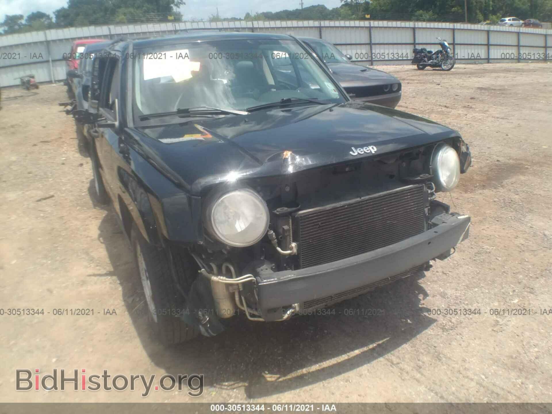 Photo 1J4FT28A89D217659 - JEEP PATRIOT 2009