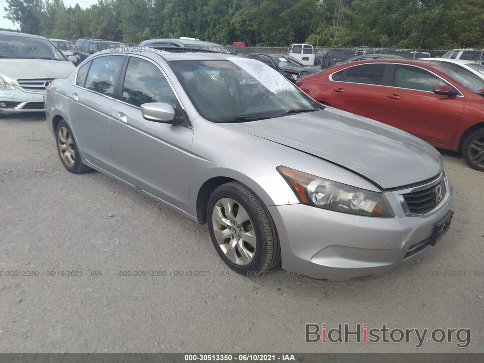 Photo 1HGCP2F7XAA172171 - HONDA ACCORD SDN 2010