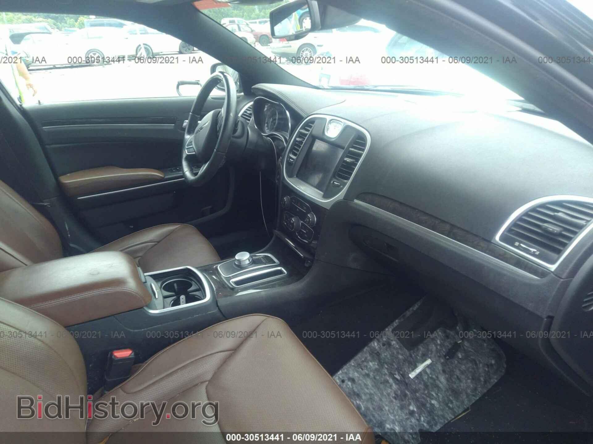 2019 CHRYSLER 300 - VIN: 2C3CCAEG7KH687190 - Фото 5