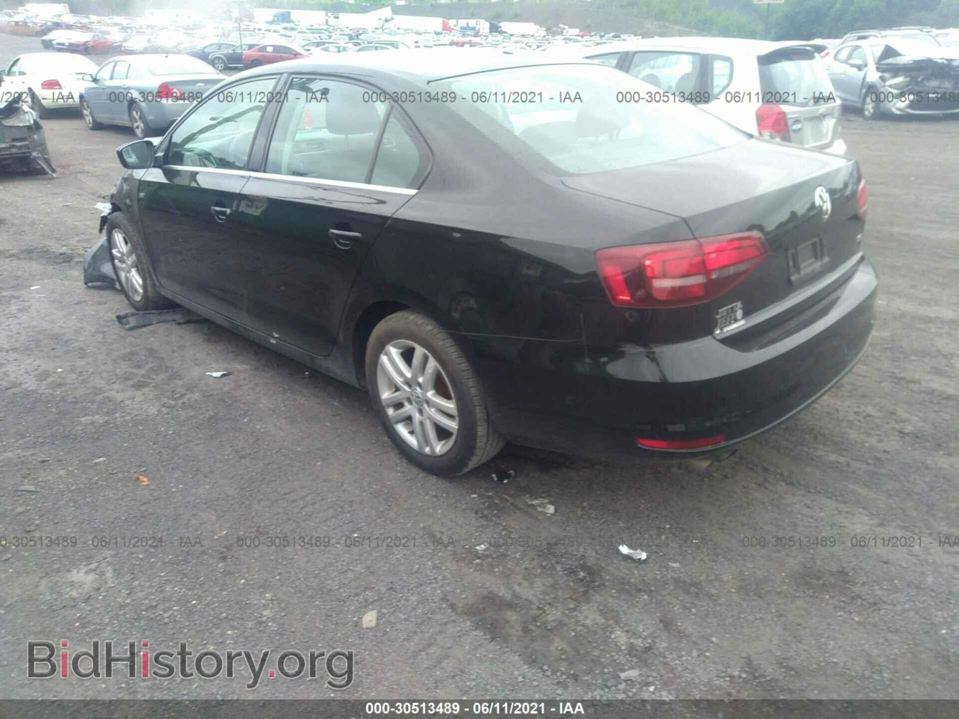 2017 VOLKSWAGEN JETTA - VIN: 3VW2B7AJ7HM364330 - Фото 3