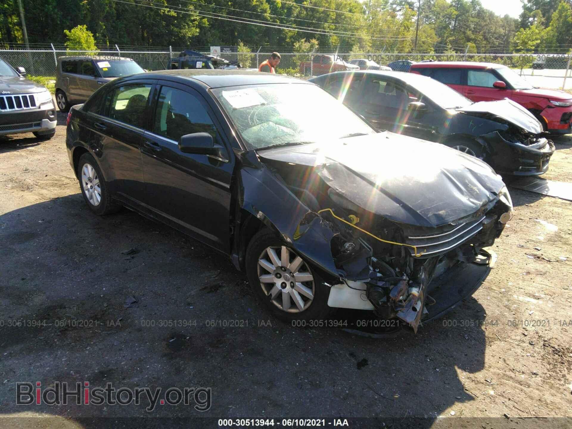 Photo 1C3CC4FBXAN157600 - CHRYSLER SEBRING 2010