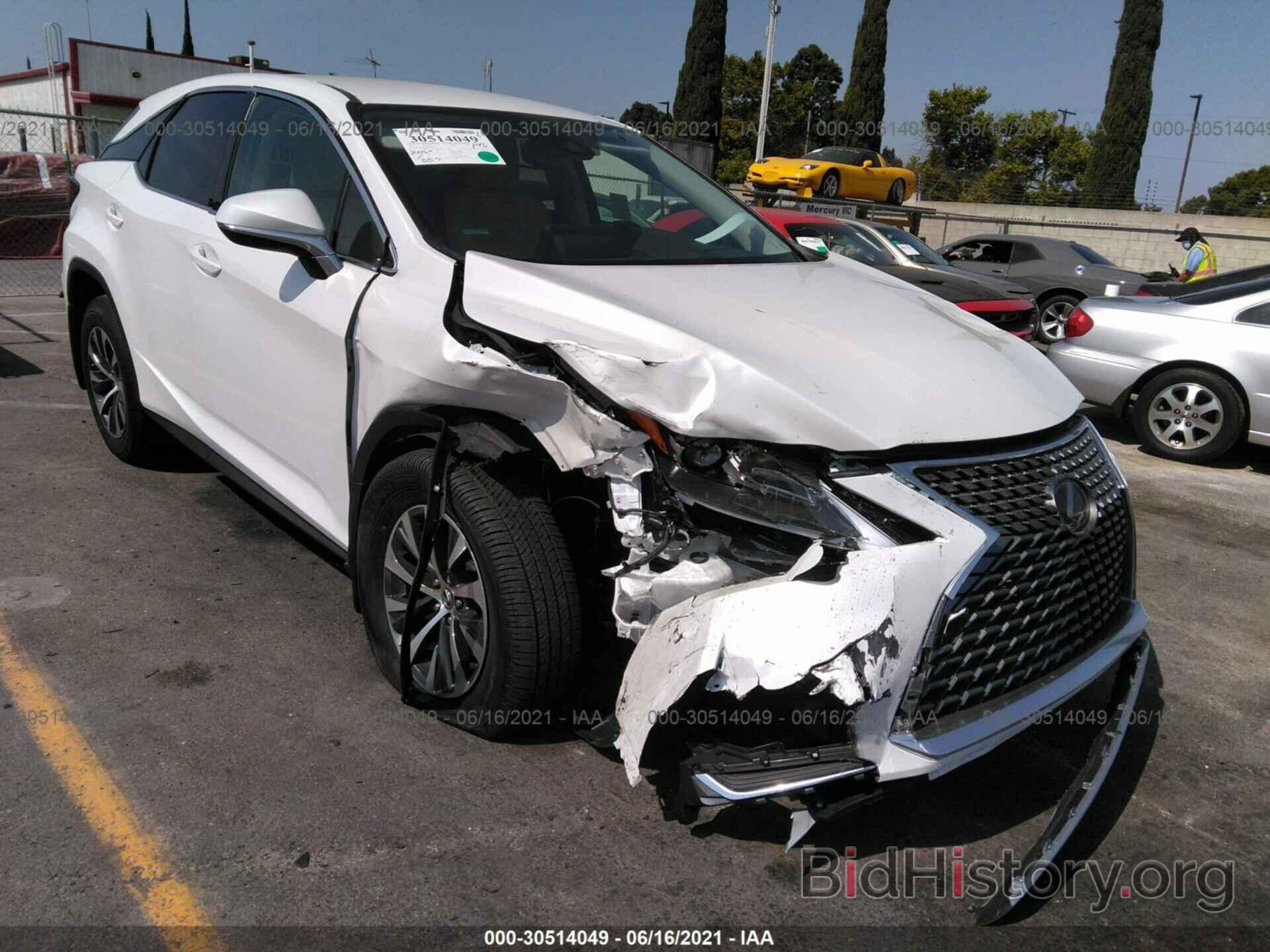 Photo 2T2AZMAA3MC208423 - LEXUS RX 2021