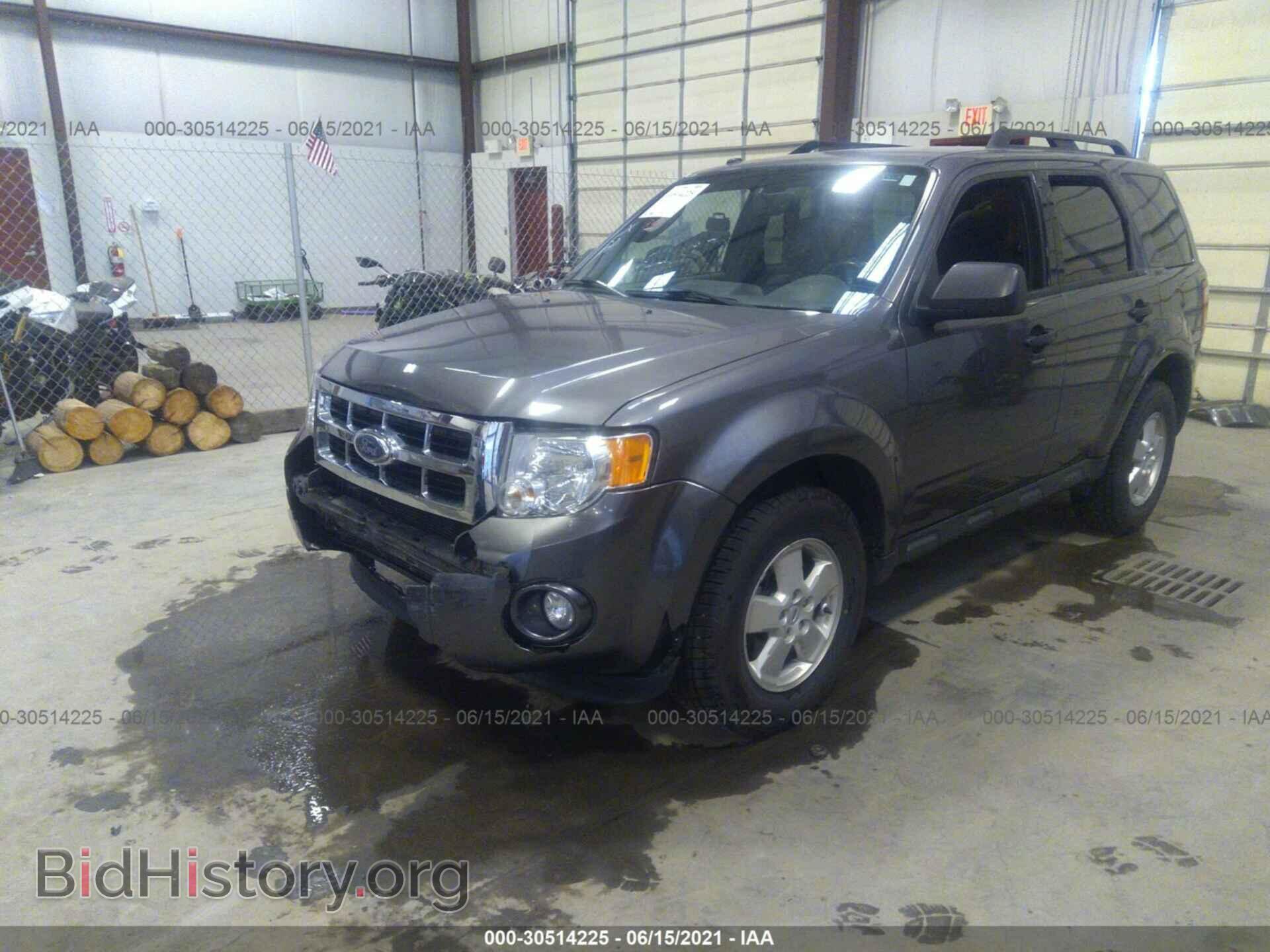 2011 FORD ESCAPE - VIN: 1FMCU9D76BKB98793 - Photo 2