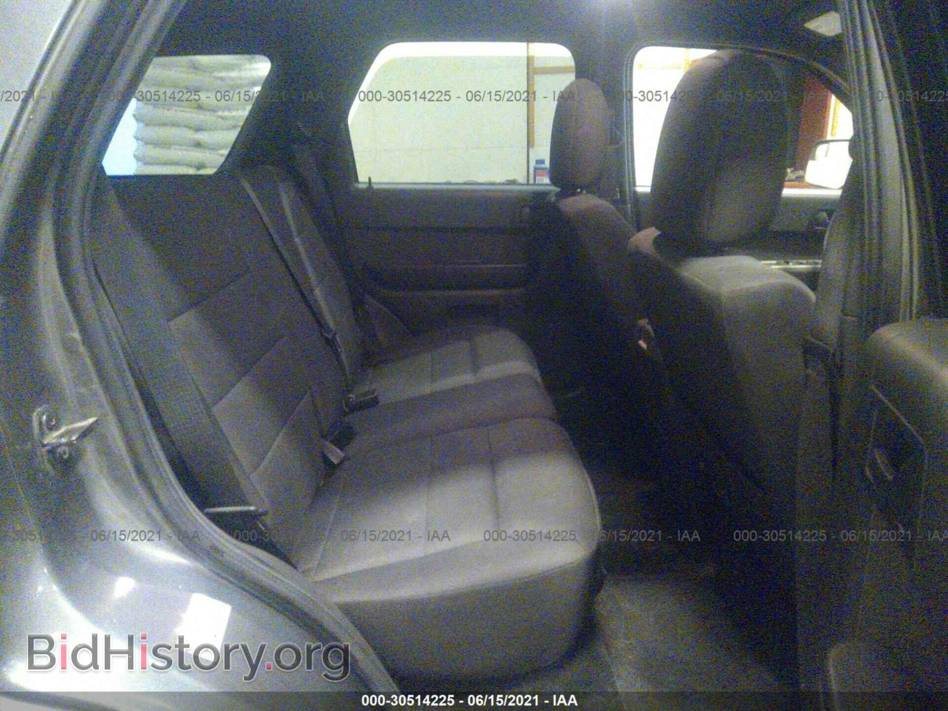 2011 FORD ESCAPE - VIN: 1FMCU9D76BKB98793 - Photo 8