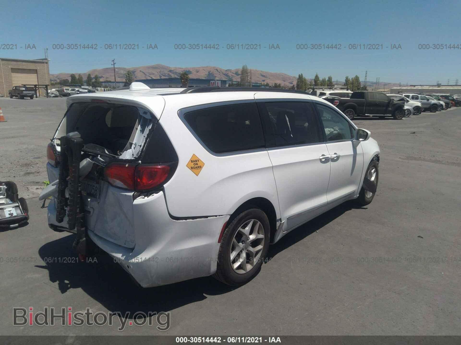 2017 CHRYSLER PACIFICA - VIN: 2C4RC1BG3HR538403 - Фото 4