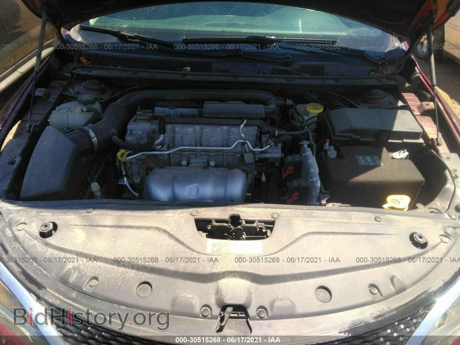 2015 CHRYSLER 200 - VIN: 1C3CCCFB7FN570463 - Photo 10