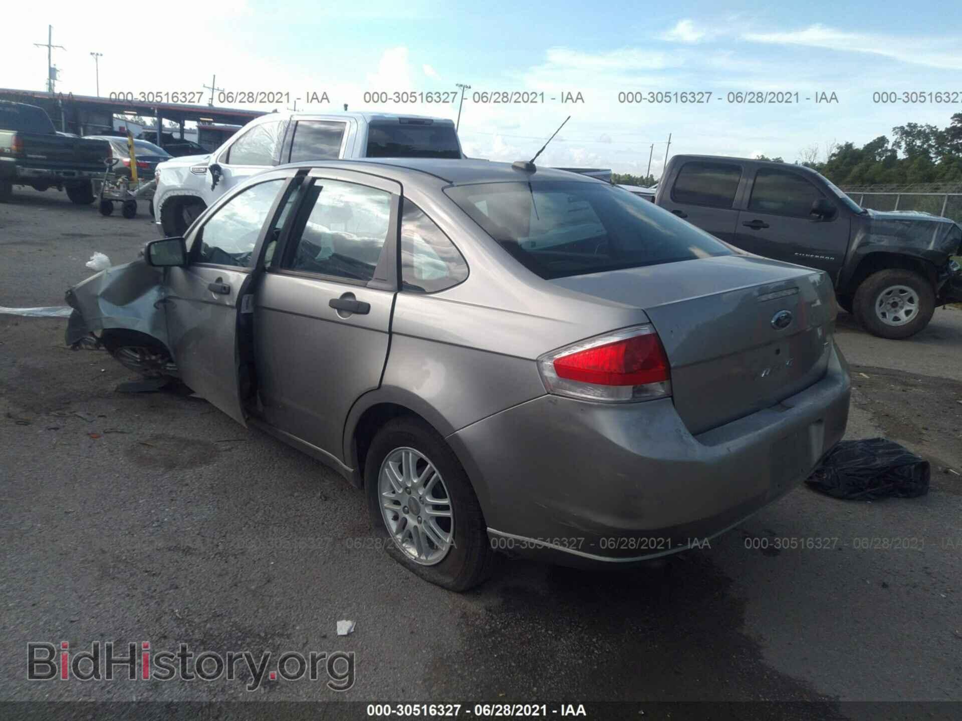 2008 FORD FOCUS - VIN: 1FAHP35N28W263223 - Фото 3