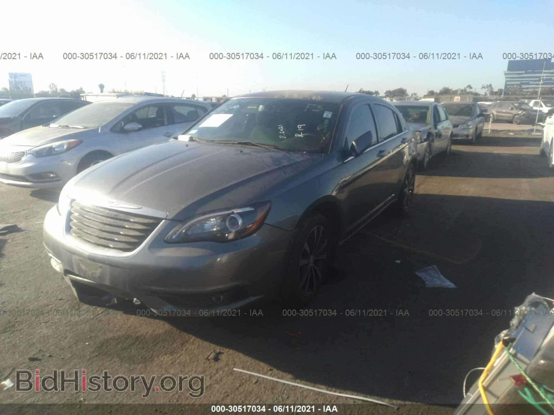 2013 CHRYSLER 200 - VIN: 1C3CCBBB8DN690222 - Фото 2