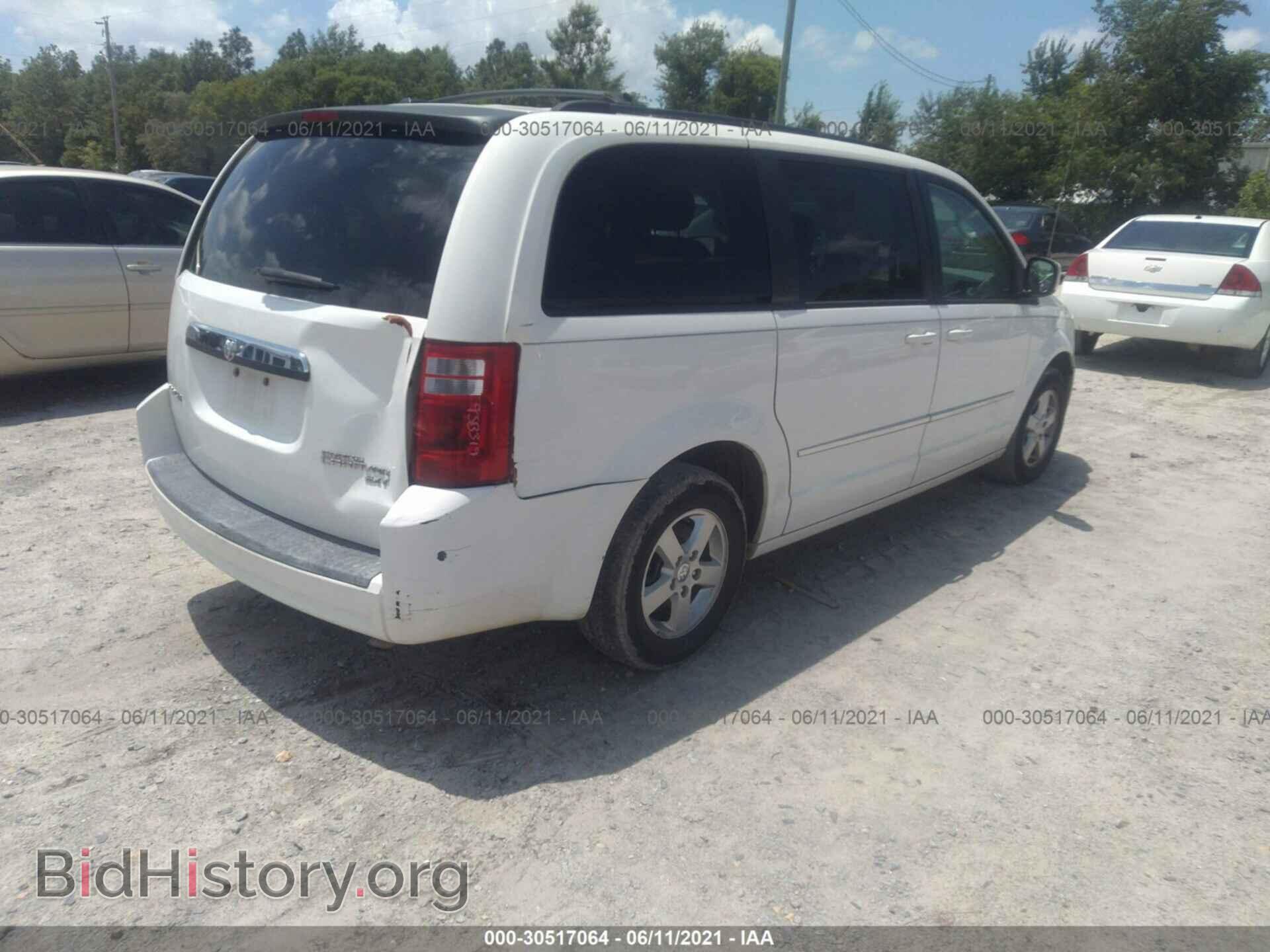 2010 DODGE GRAND CARAVAN - VIN: 2D4RN5D14AR121424 - Фото 4