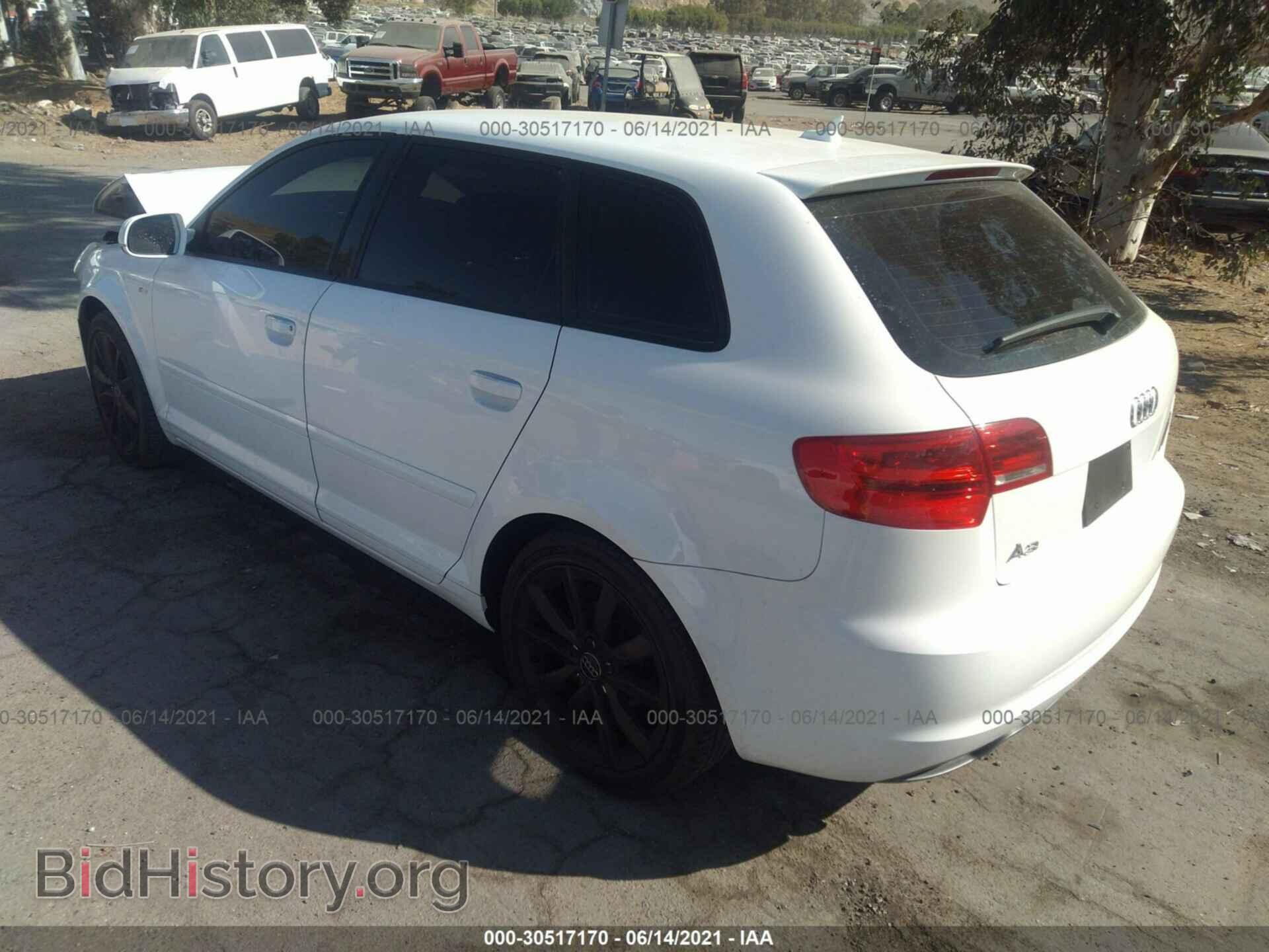 2011 AUDI A3 - VIN: WAUBJBFMXBA044741 - Фото 3