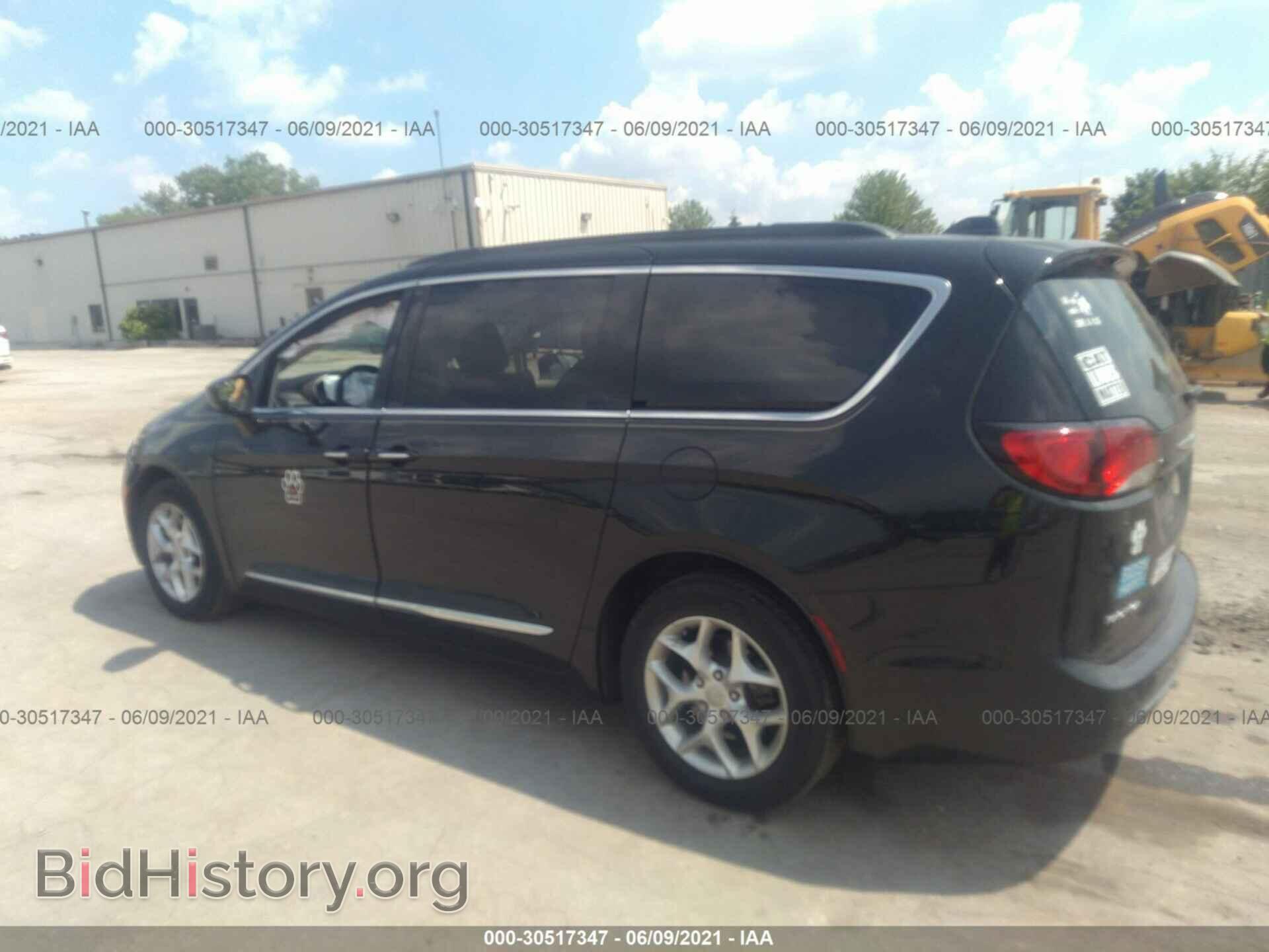 2017 CHRYSLER PACIFICA - VIN: 2C4RC1BG3HR757653 - Фото 3