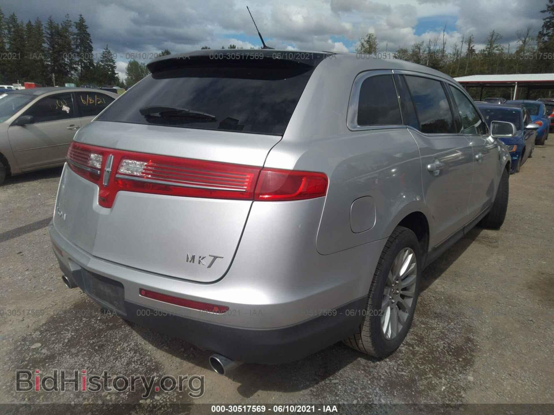 2010 LINCOLN MKT - VIN: 2LMHJ5FR8ABJ19210 - Фото 4