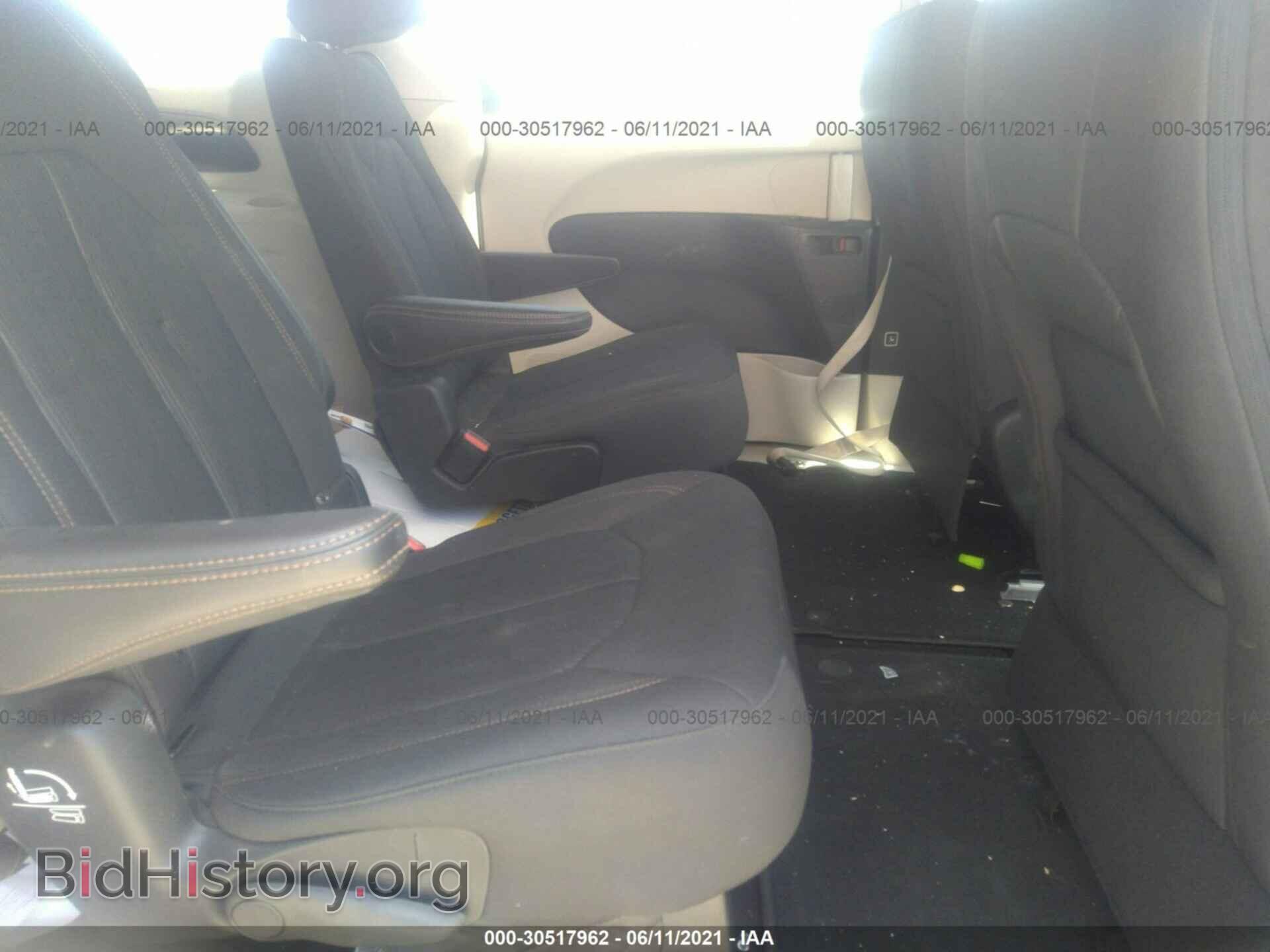 2019 CHRYSLER PACIFICA - VIN: 2C4RC1CG0KR652106 - Фото 8